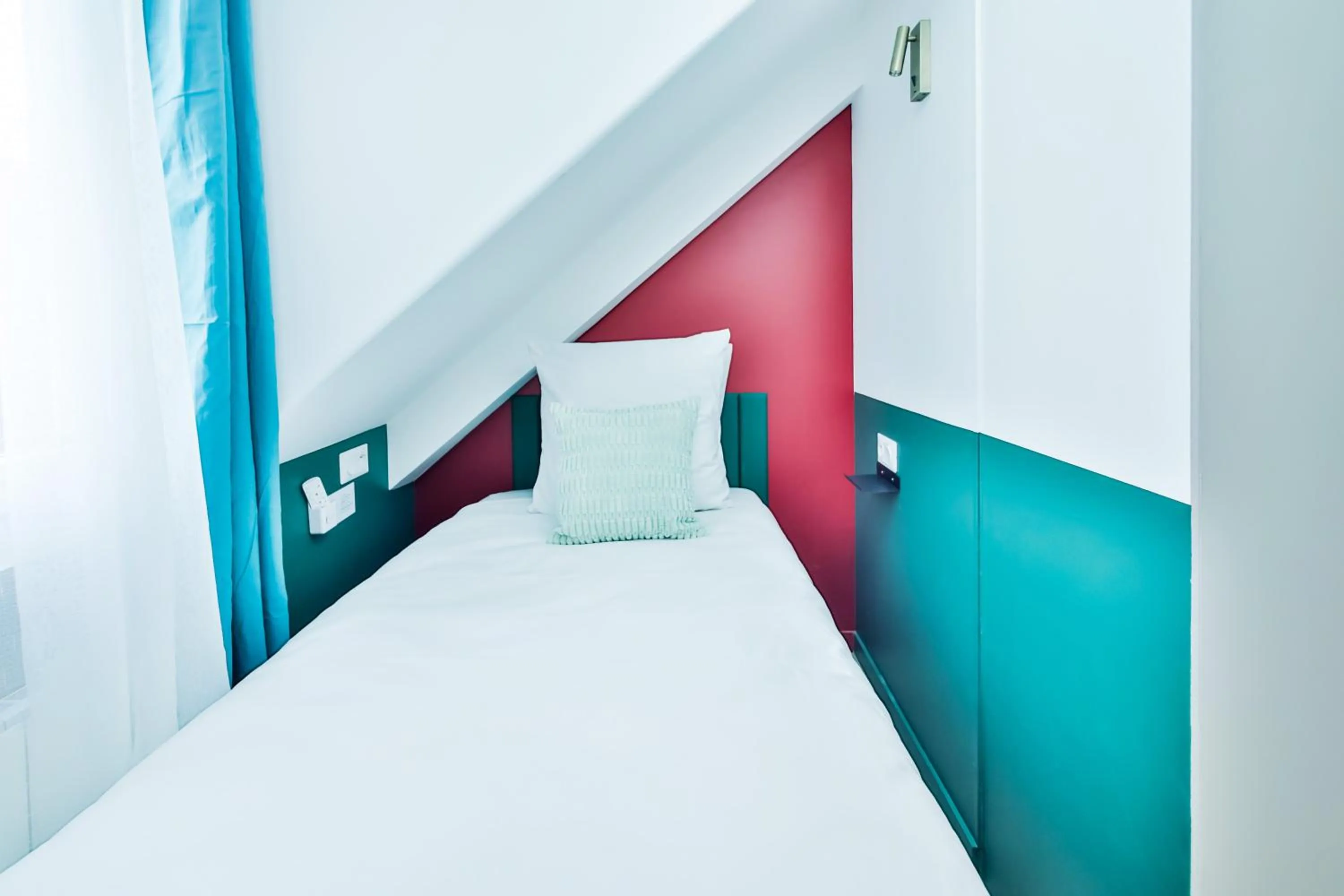 Bed in WS Louvre - Casanova