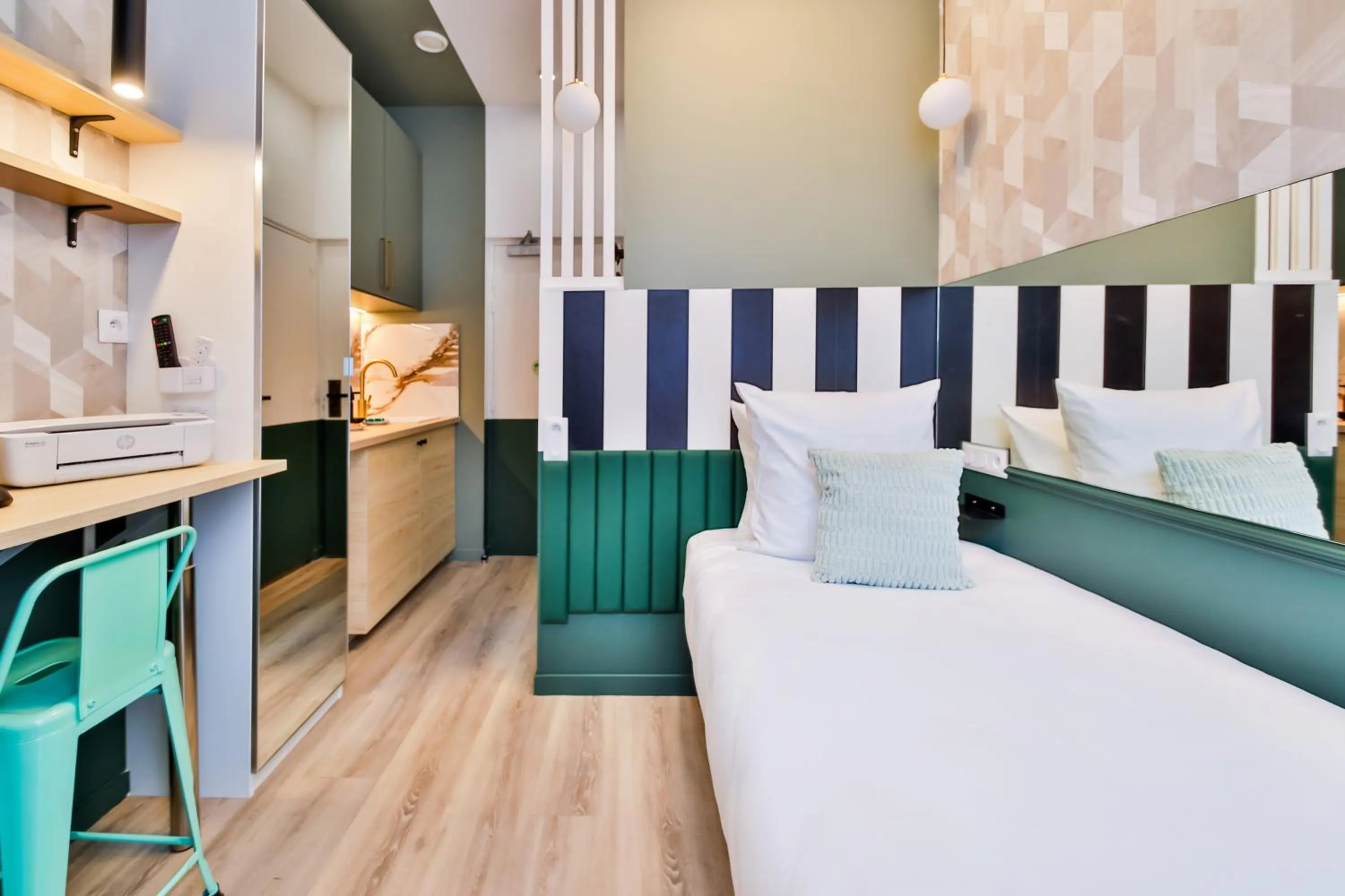 Bed in WS Louvre - Casanova