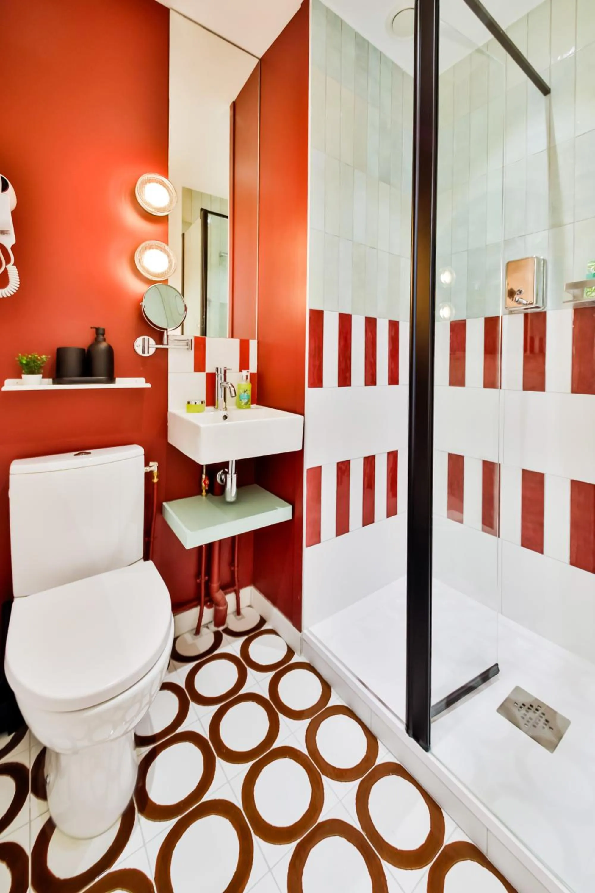 Bathroom, Bed in WS Louvre - Casanova