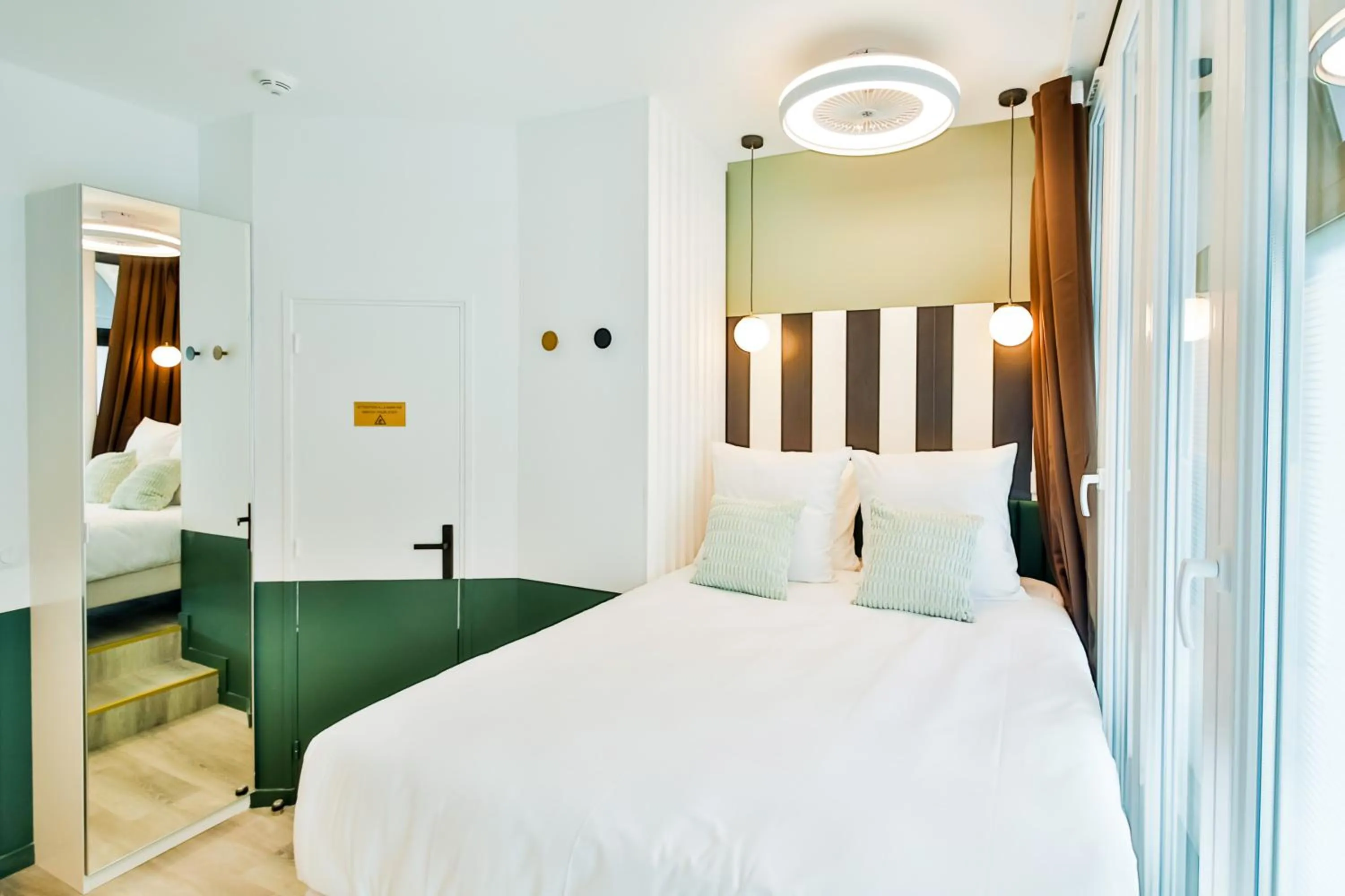 Bed in WS Louvre - Casanova