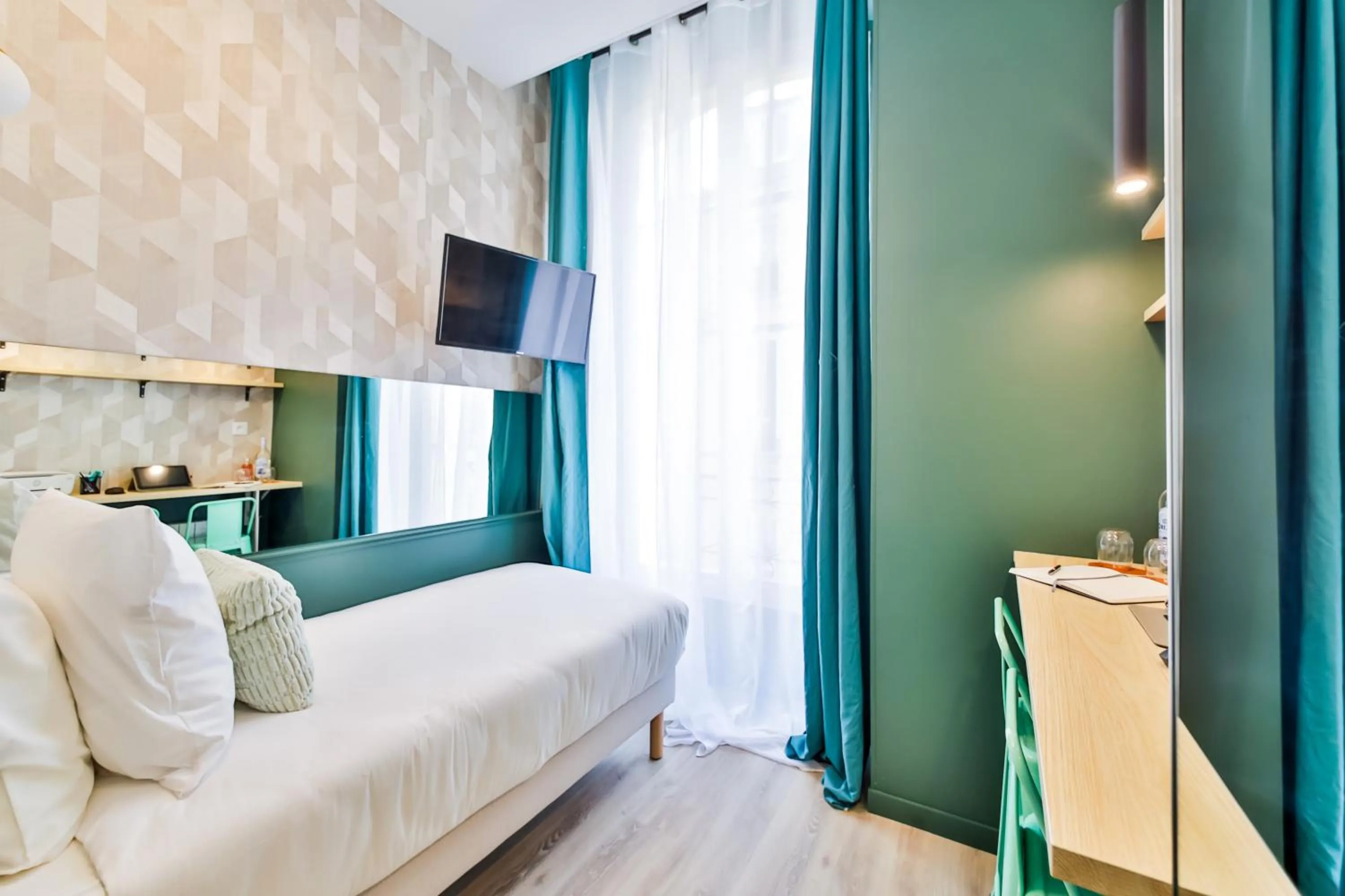 Bed in WS Louvre - Casanova