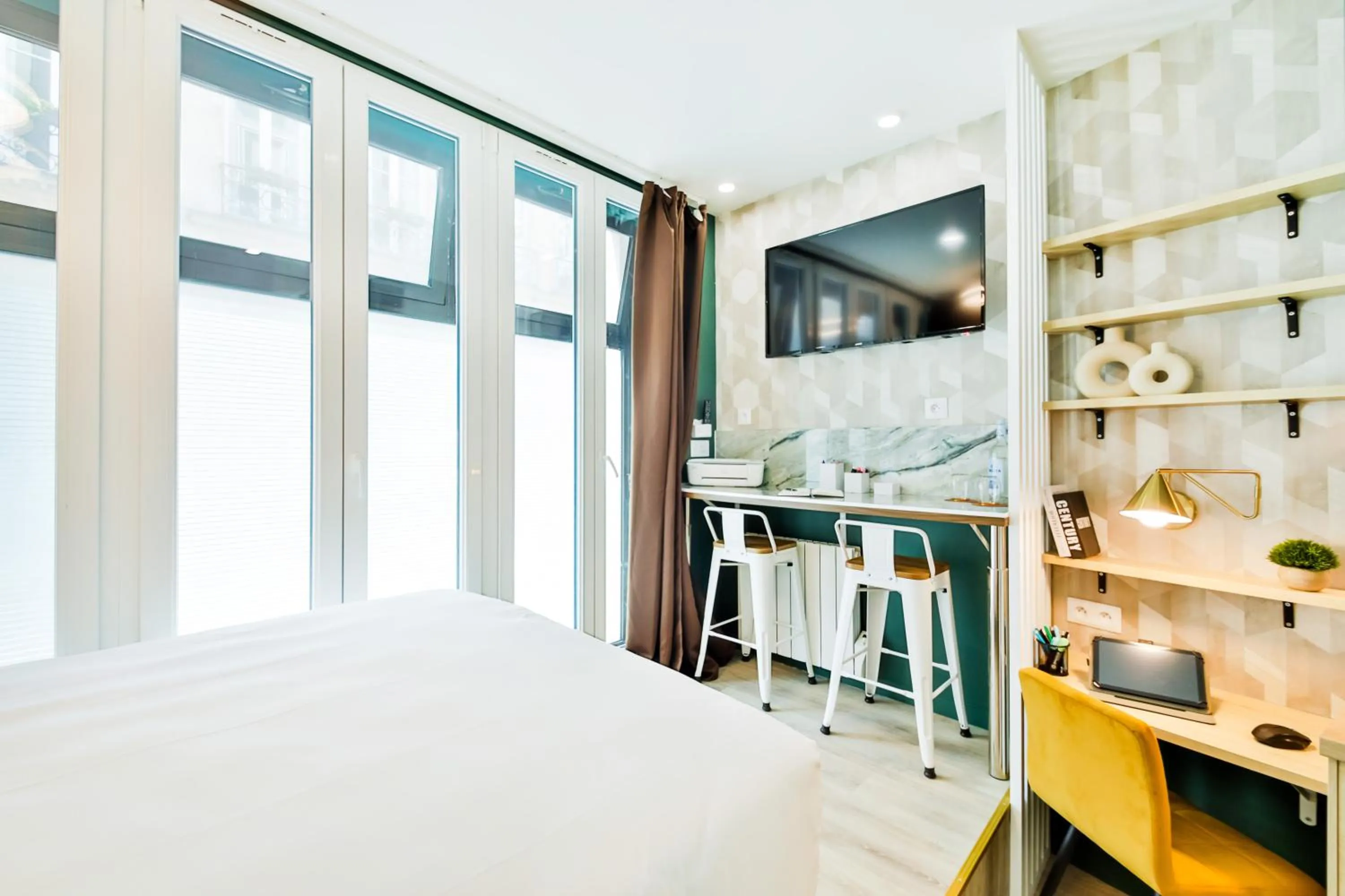 Bed in WS Louvre - Casanova