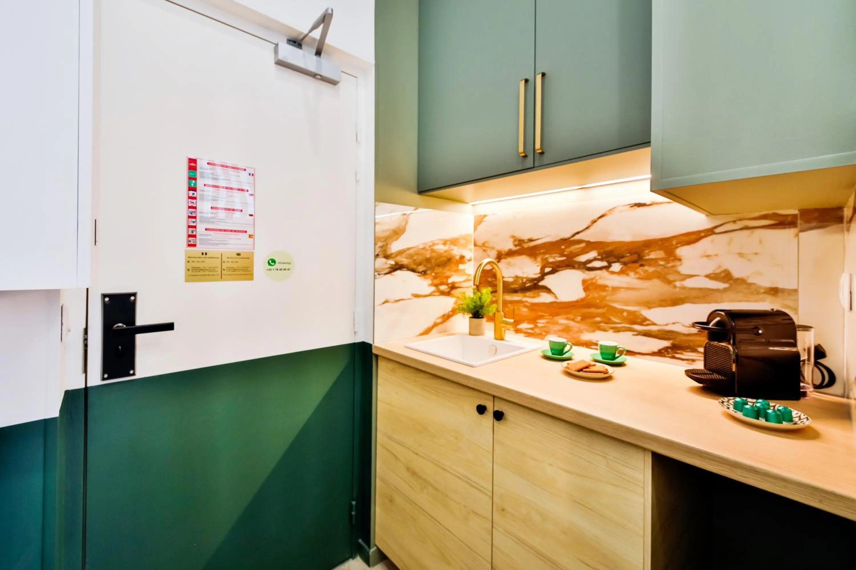 Kitchen or kitchenette in WS Louvre - Casanova