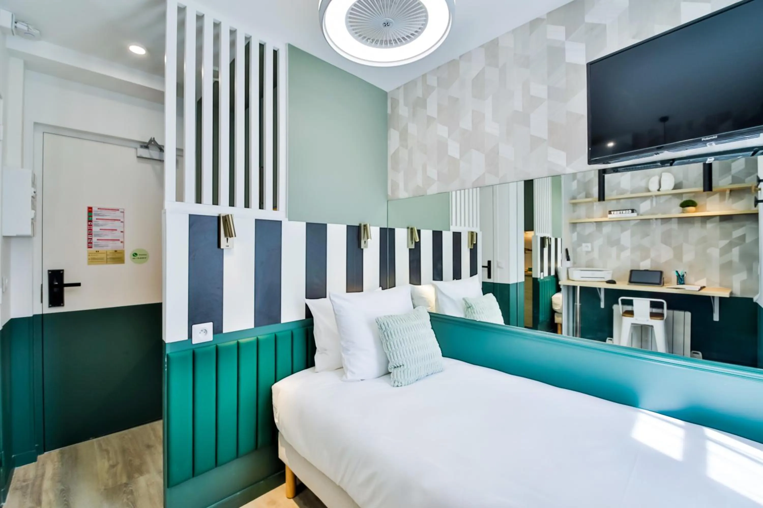 Bed in WS Louvre - Casanova