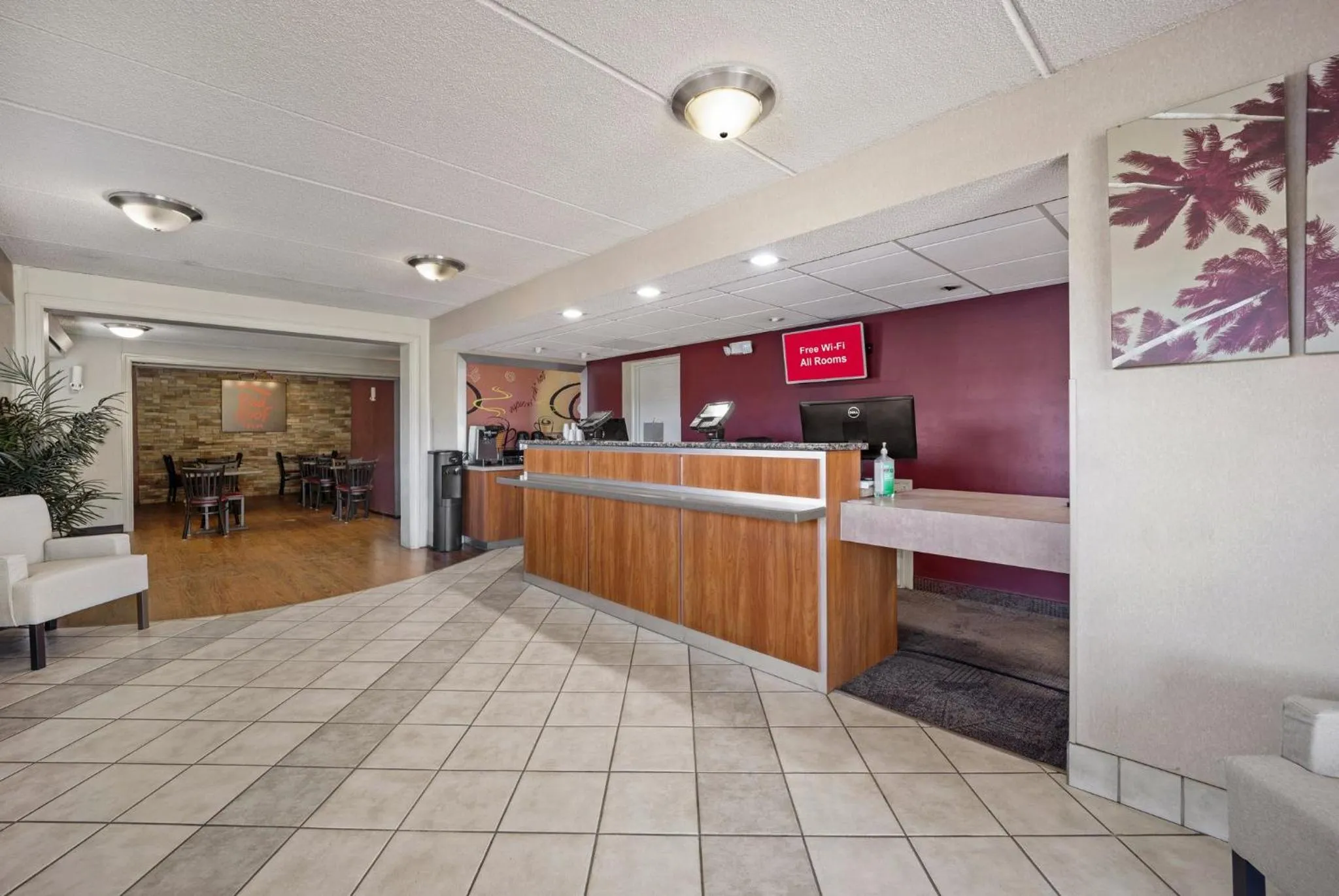 Lobby or reception in Red Roof Inn Greensboro Airport