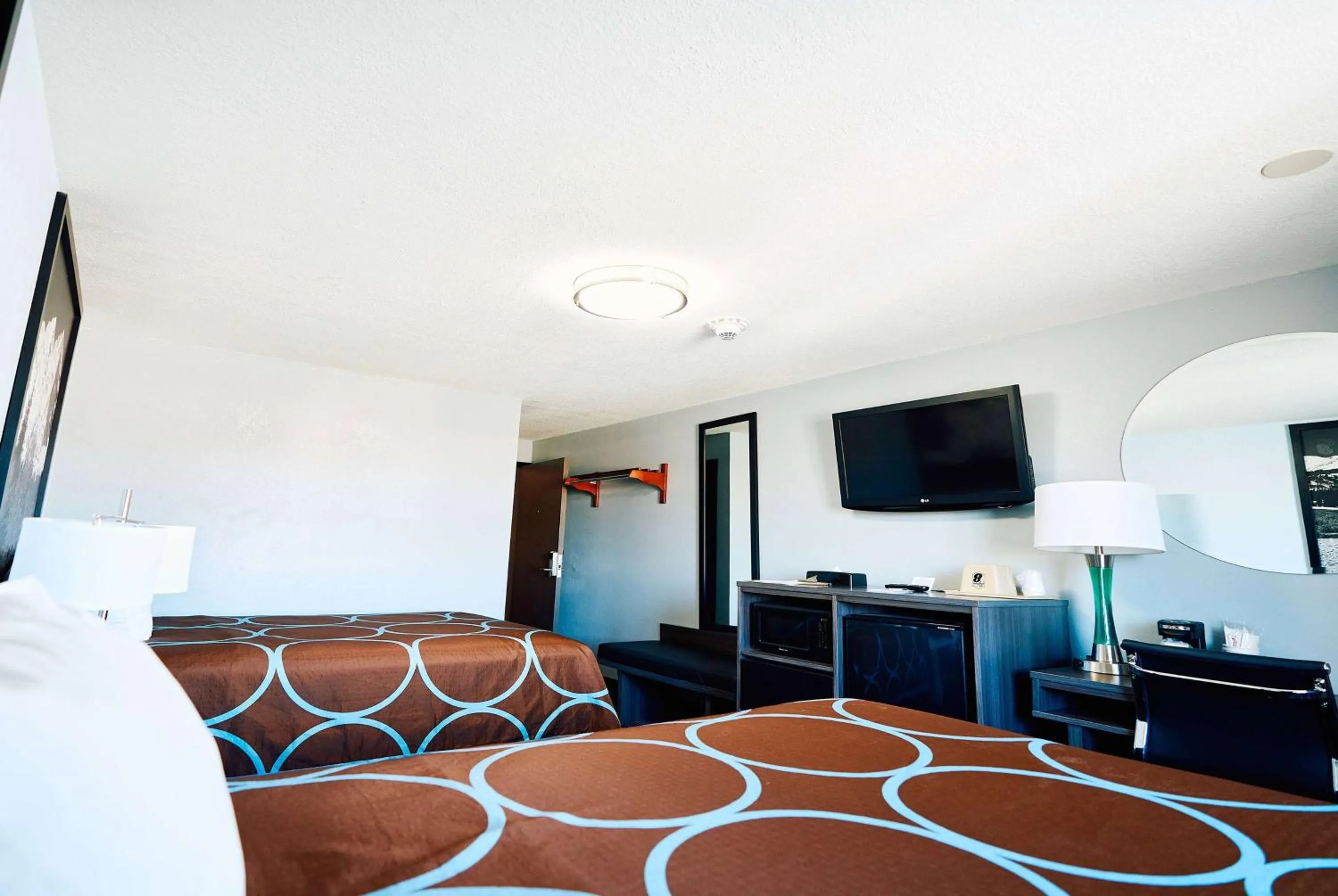 Photo of the whole room in Super 8 by Wyndham Pueblo