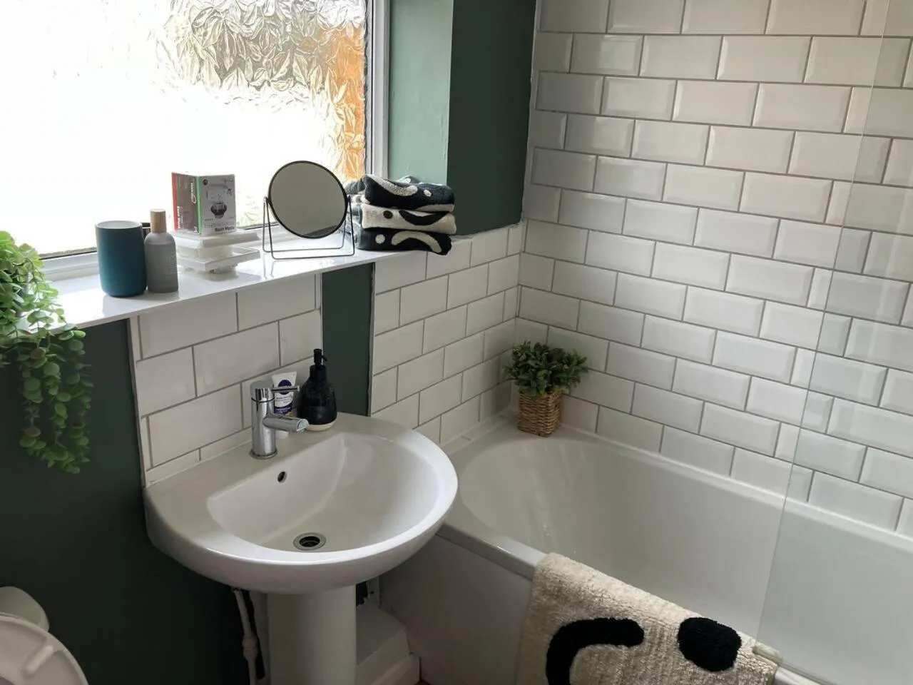 Rose Cottage - 5 Person city centre with parking