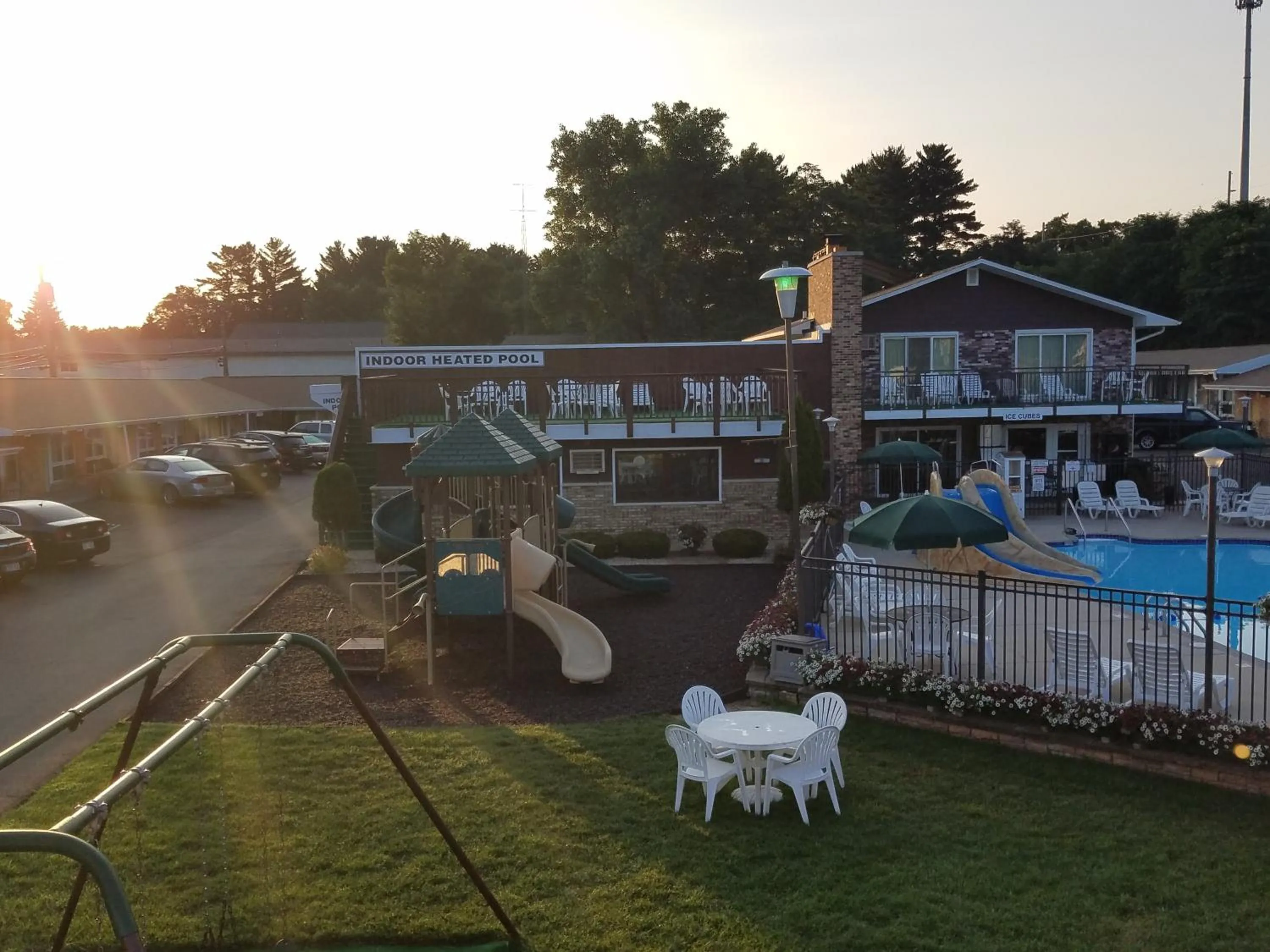 Black Hawk Motel & Suites