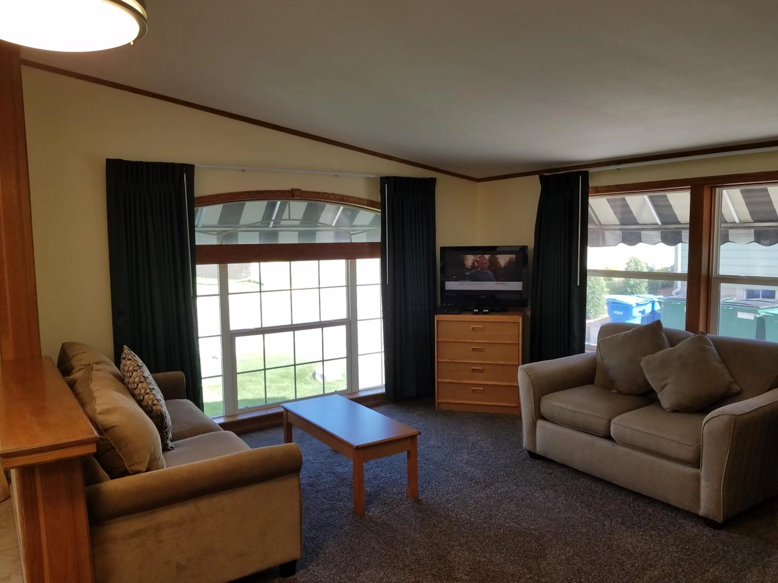 Black Hawk Motel & Suites