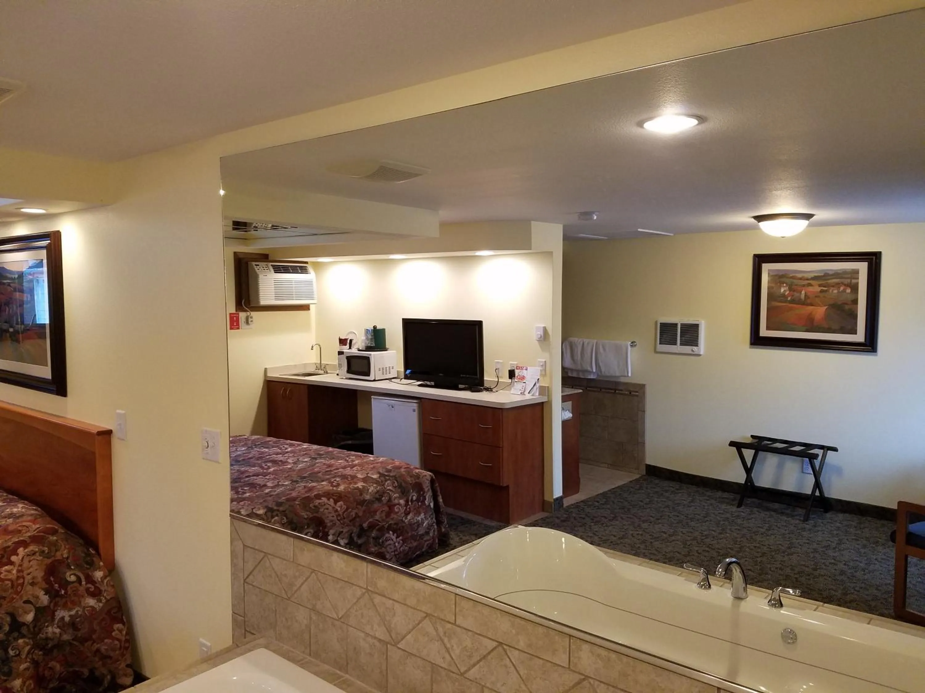 Black Hawk Motel & Suites