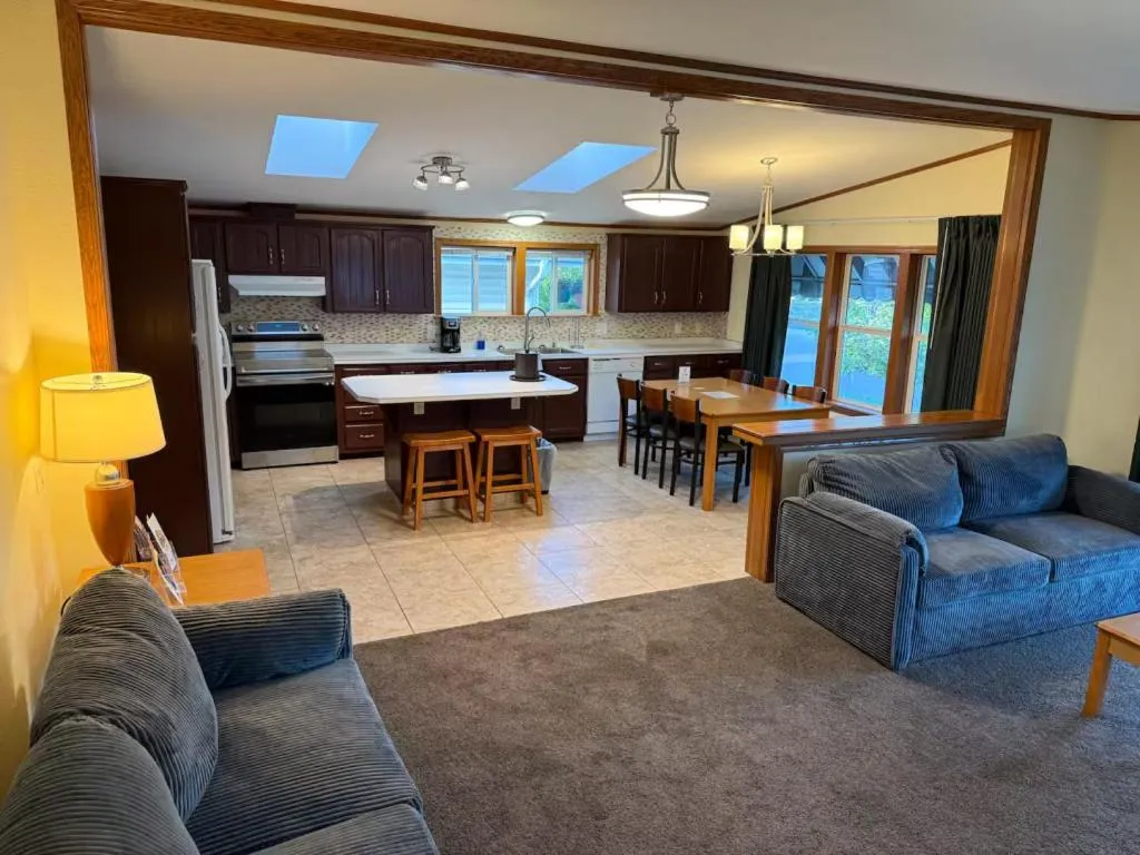 Black Hawk Motel & Suites