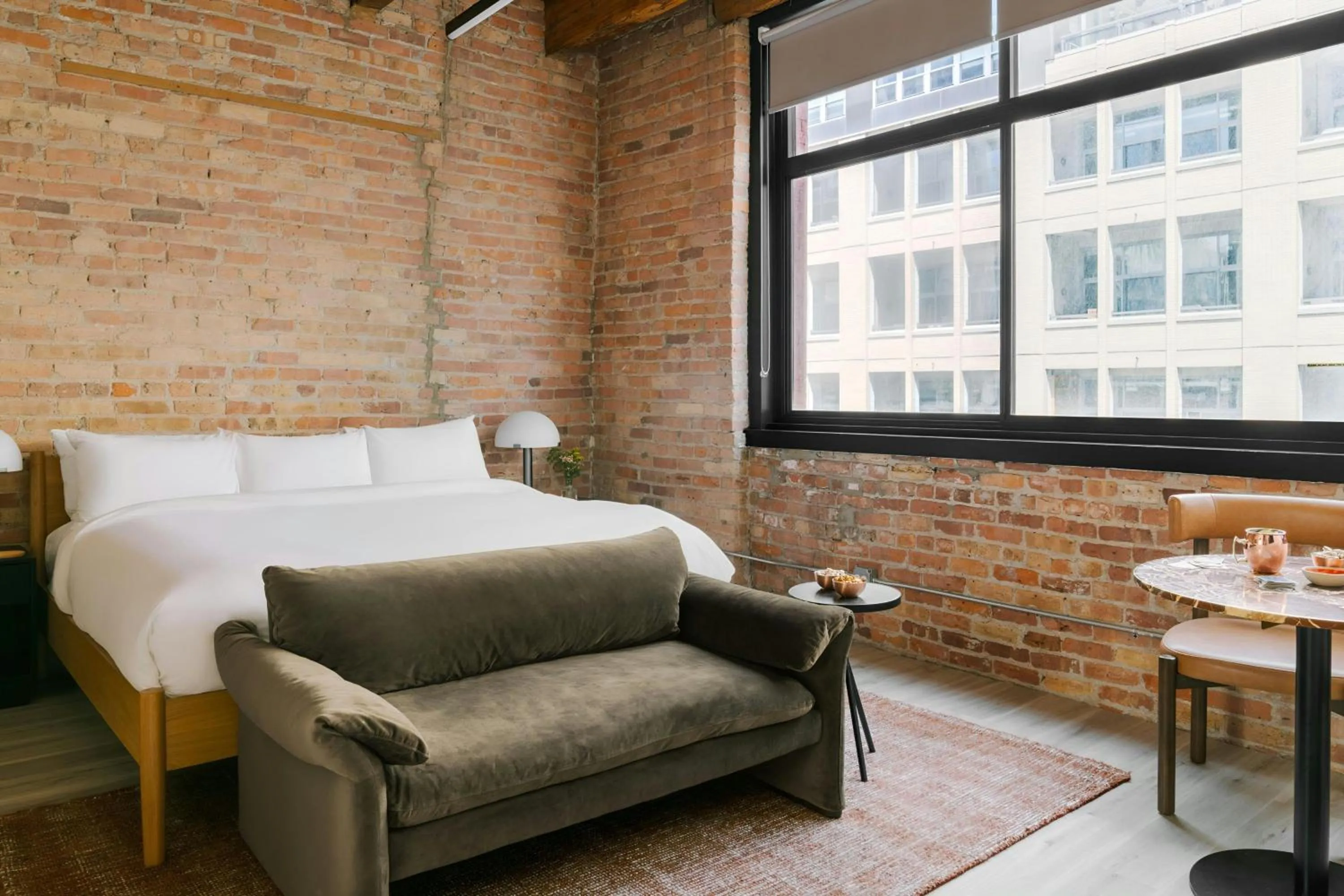 Bedroom, Bed in Sonder by Marriott Bonvoy The Burnham Apartments Loop