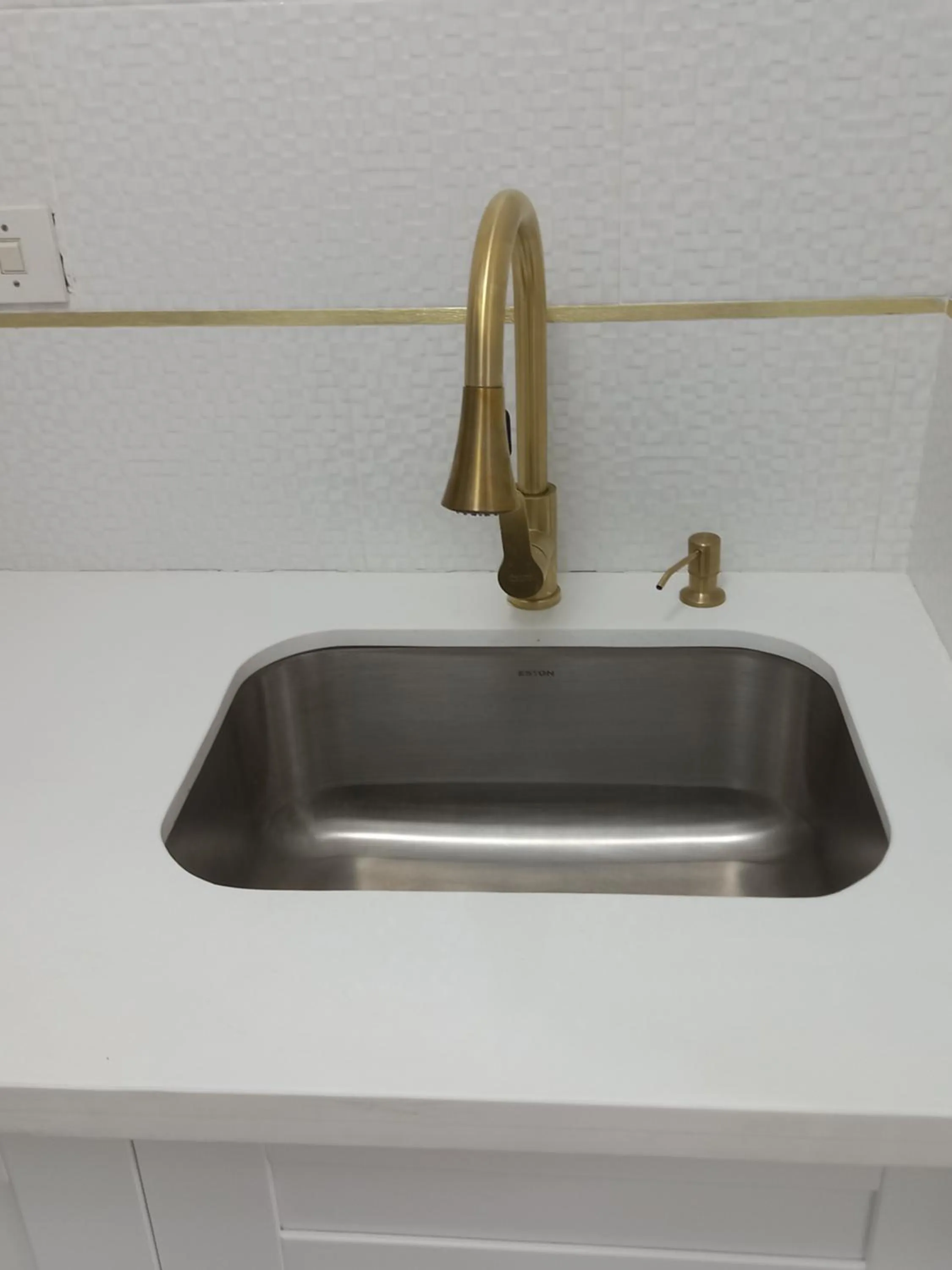 Marchabell by the Sea E22