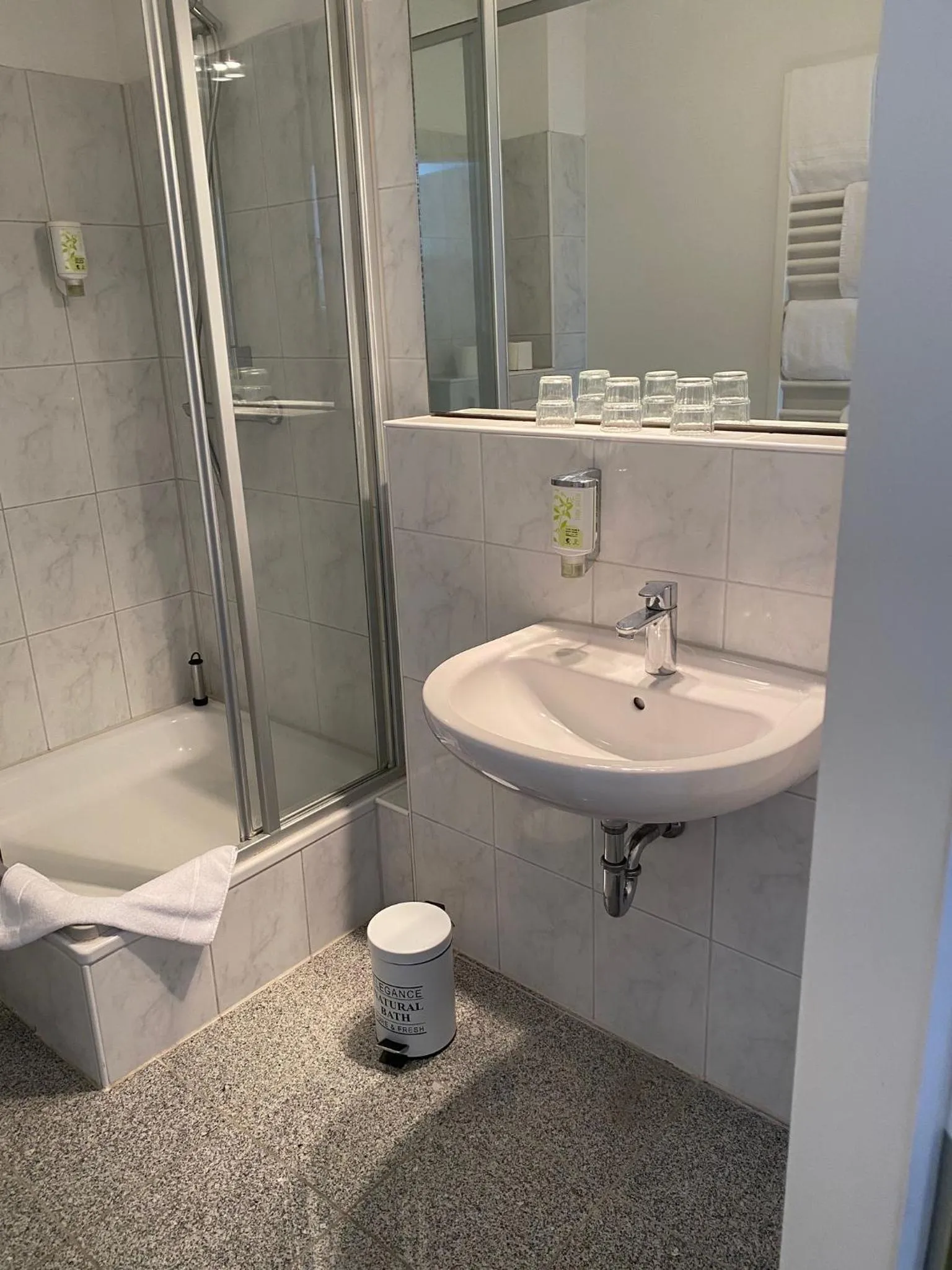 Bathroom in Hotel Schuetzenhaus Vorsfelde