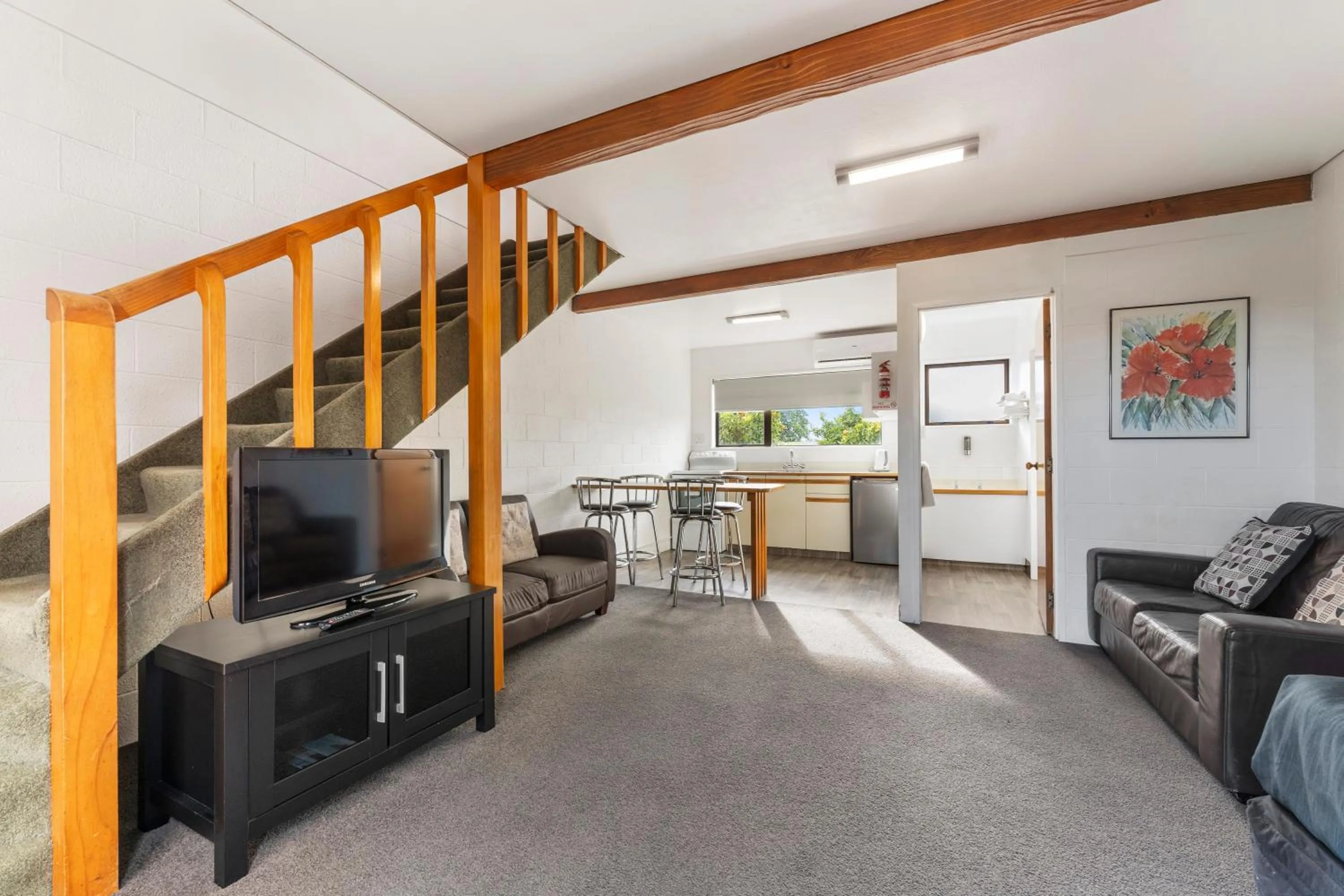 TV and multimedia in Coachman's Lodge Motel