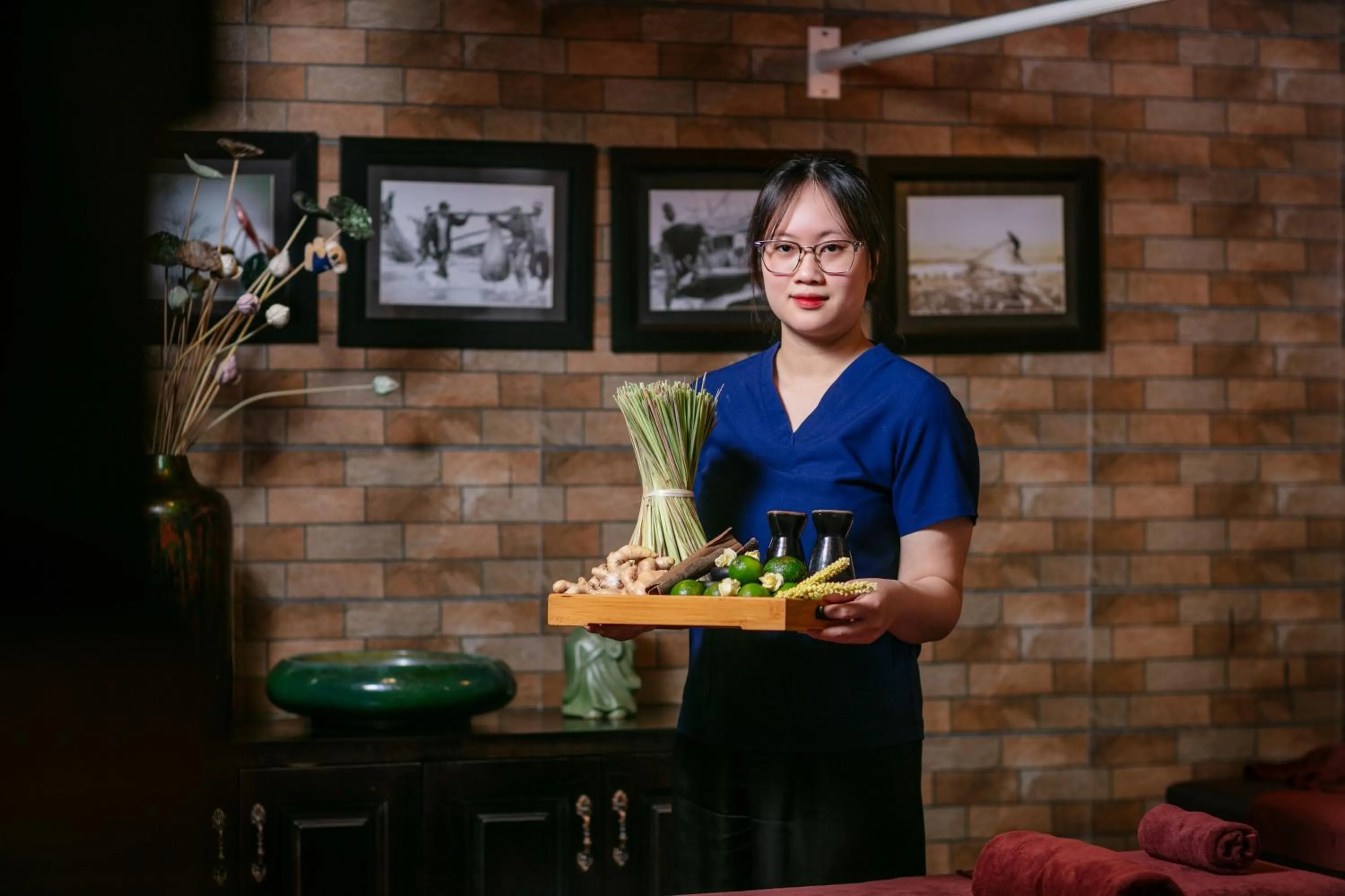 People in Bonjour D'An Nam Hotel