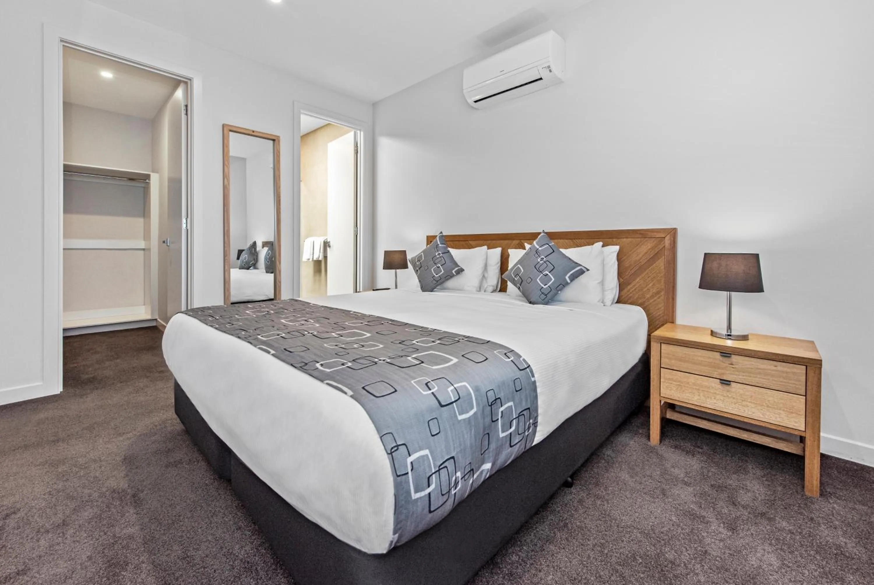 Bedroom, Bed in Fawkner Executive Suites & Serviced Apartments