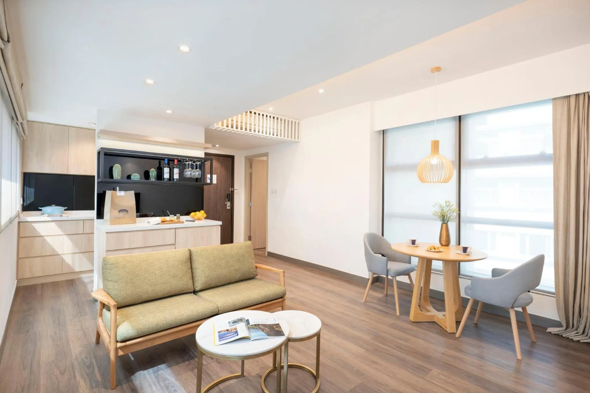 Photo of the whole room in Shama Central