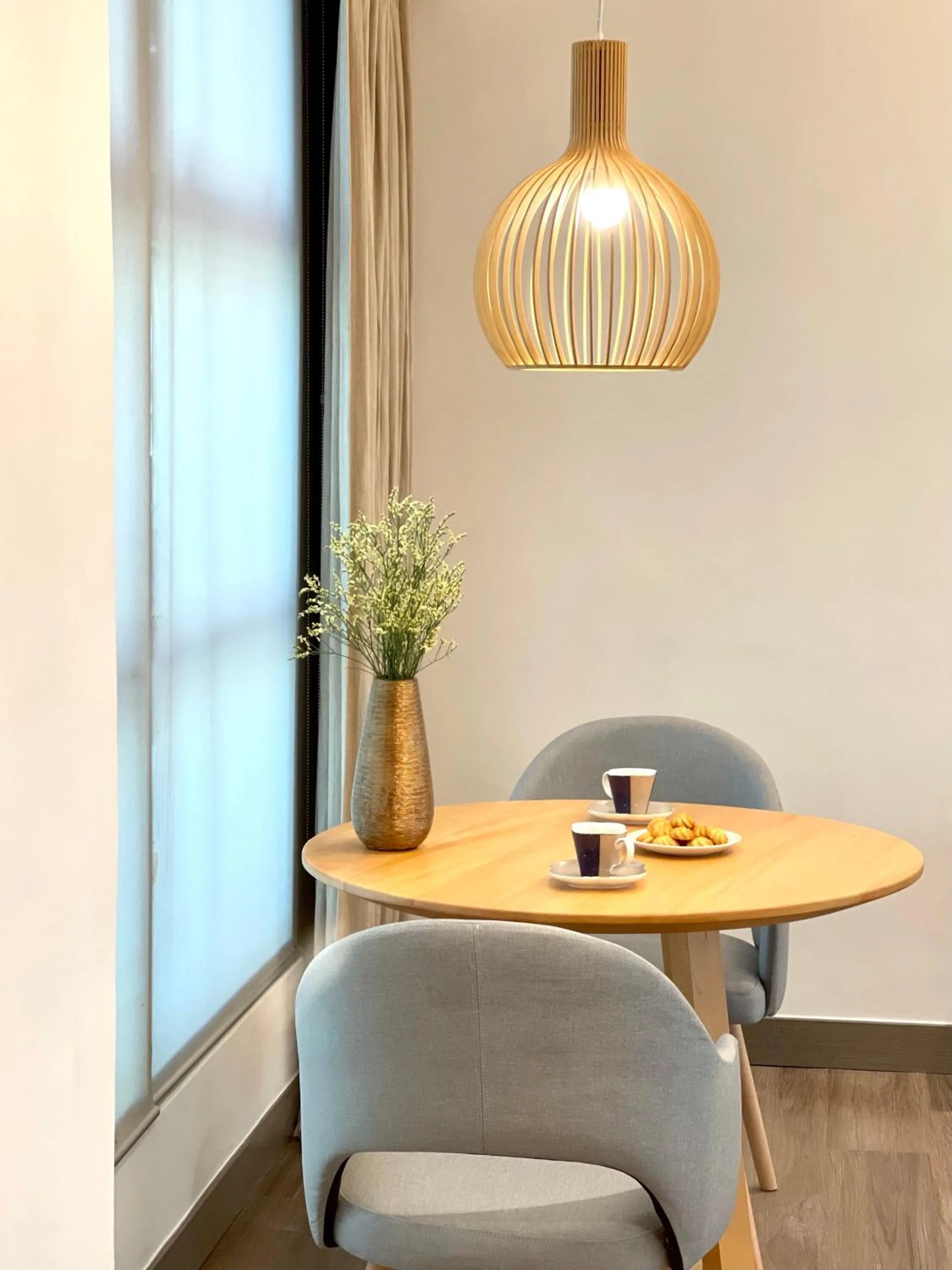 Photo of the whole room in Shama Central