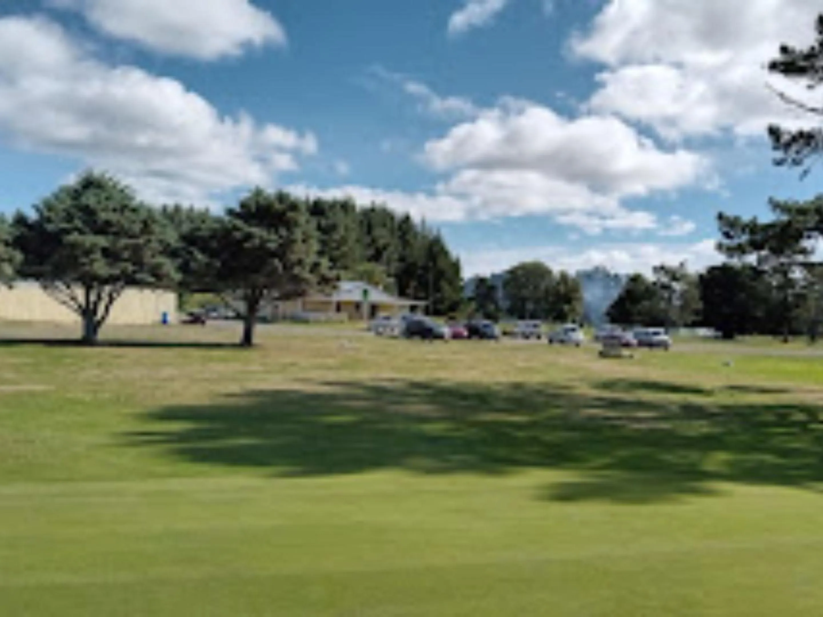 Golfcourse in Celtic Motel