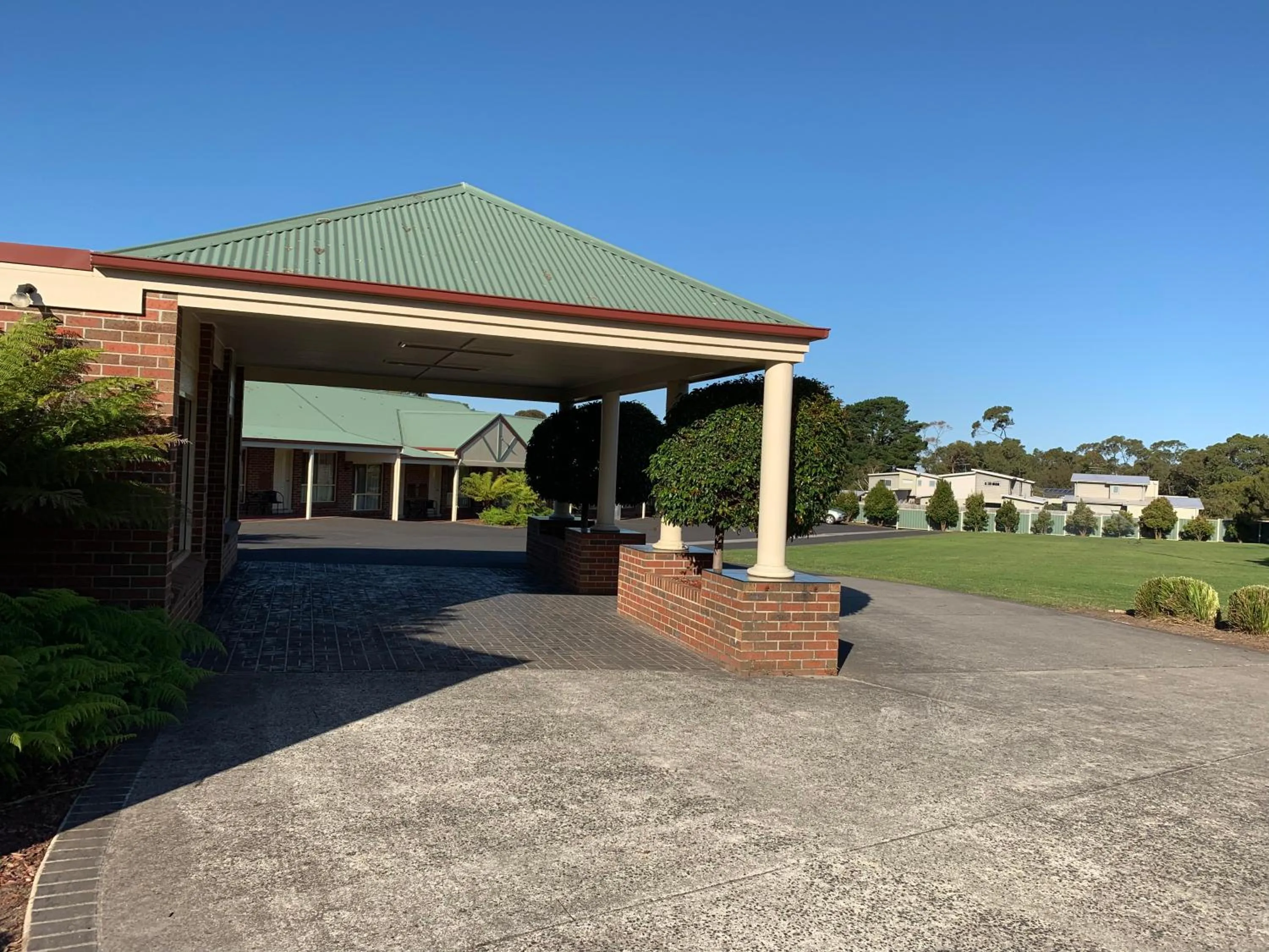 Facade/entrance in Arthur Phillip Motor Inn