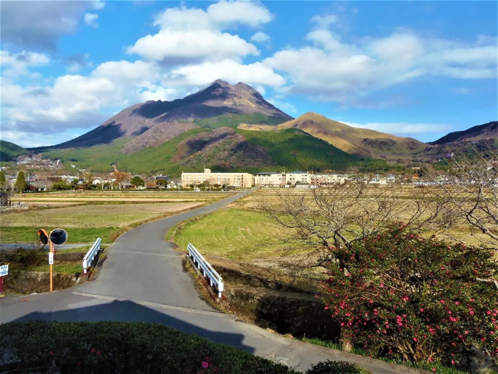 Mountain view in Sanso Tanaka Mountain view in Sanso Tanaka