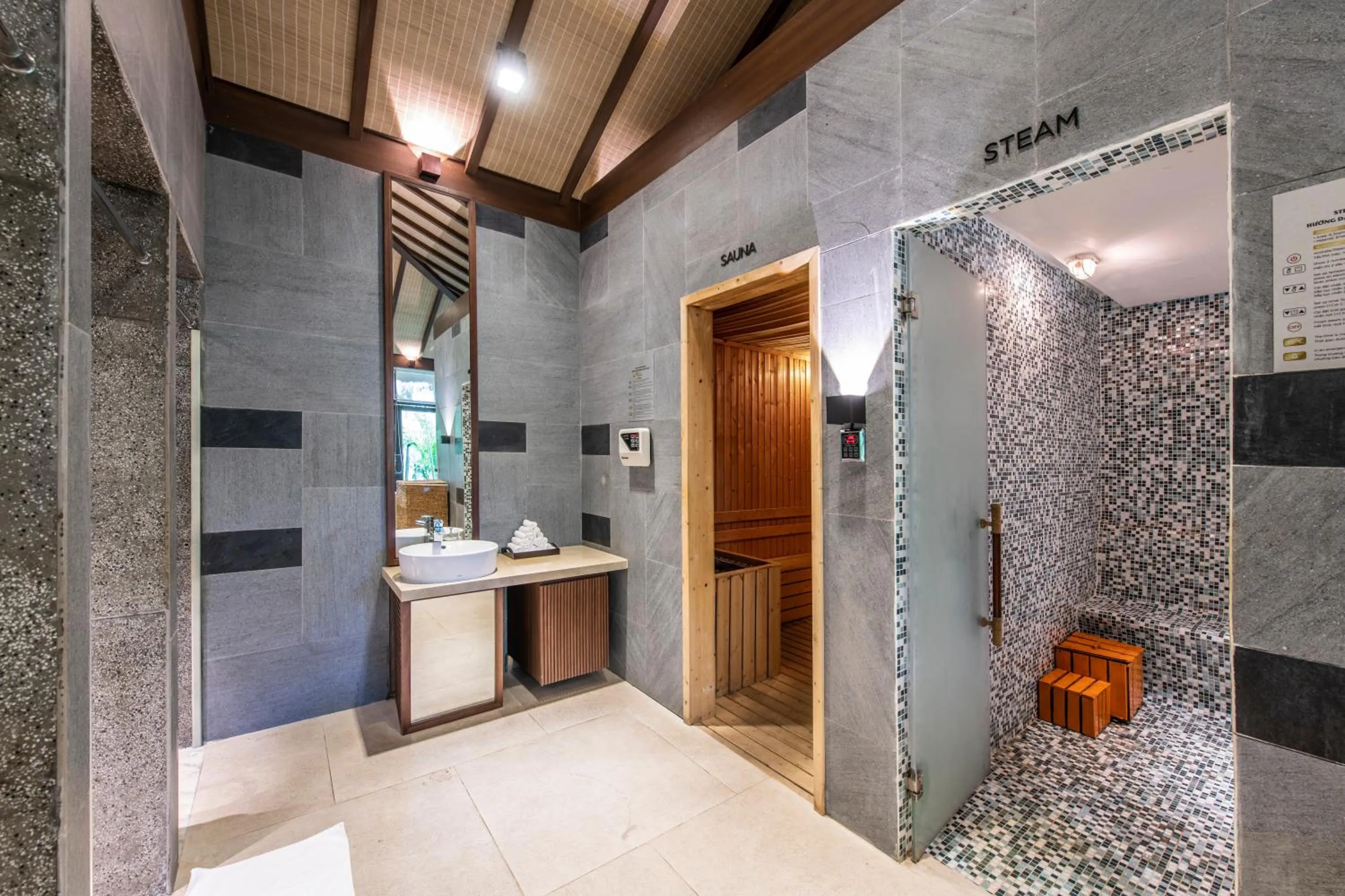 Sauna in Vinpearl Resort & Spa Phu Quoc