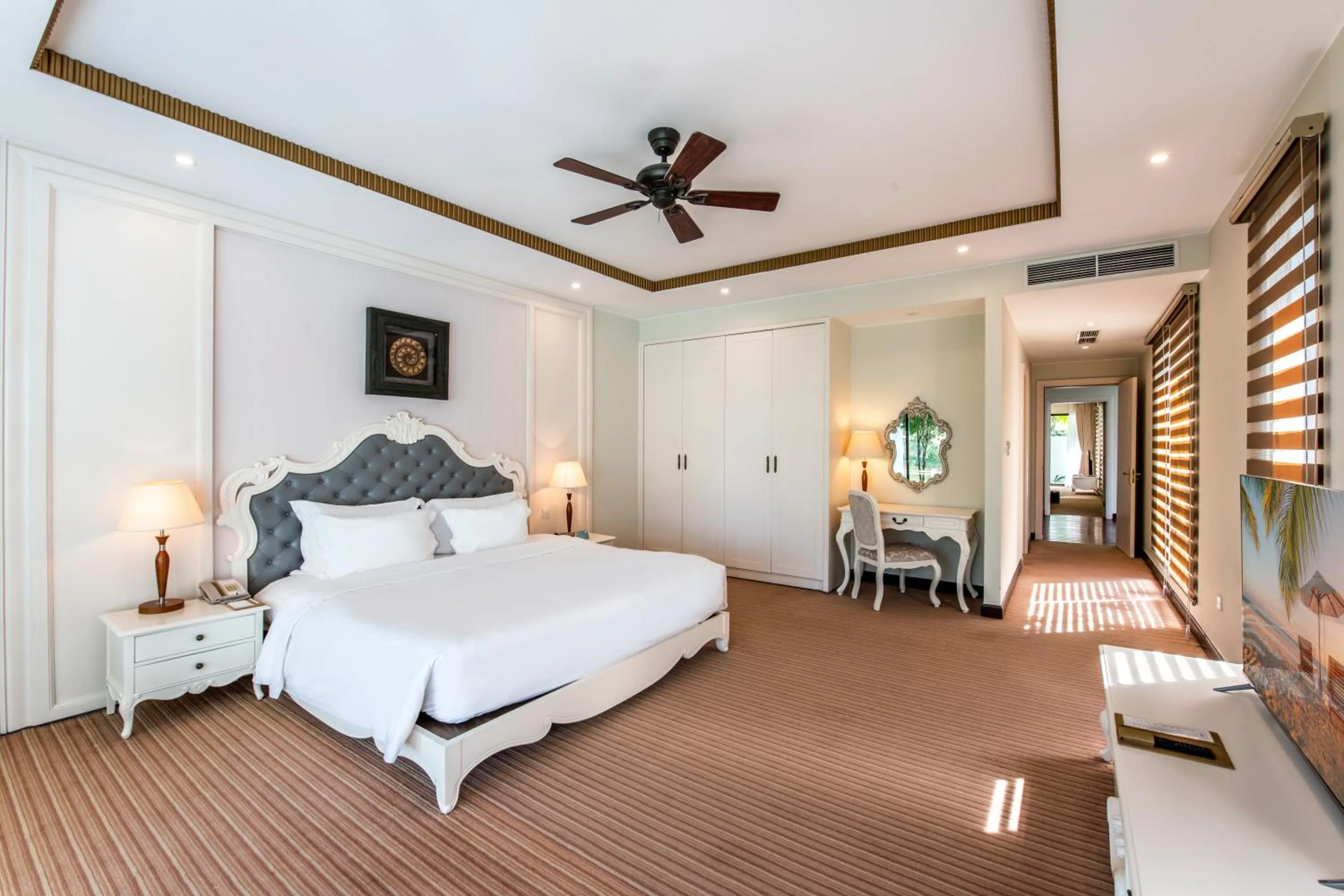 Bed in Vinpearl Resort & Spa Phu Quoc