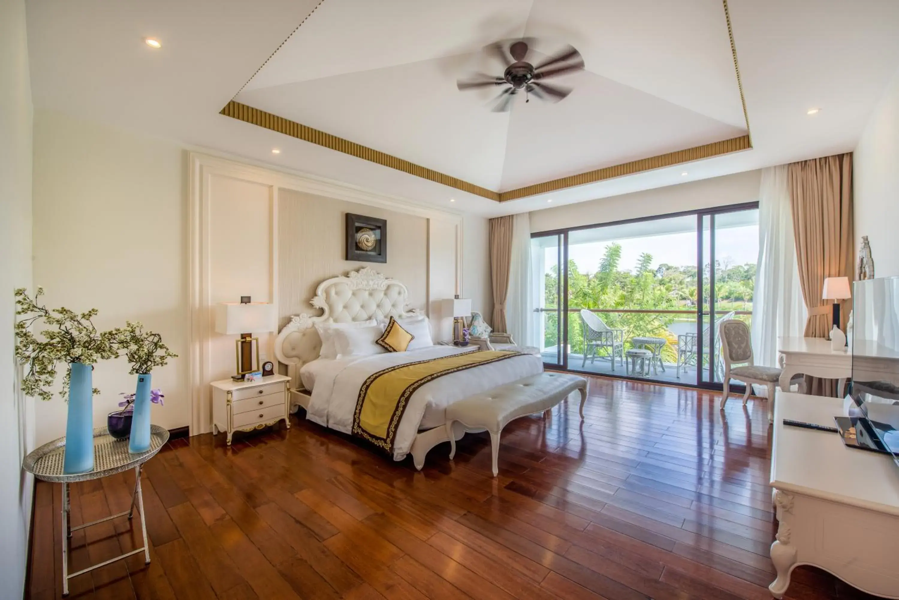 Day, Bed in Vinpearl Resort & Spa Phu Quoc Day, Bed in Vinpearl Resort & Spa Phu Quoc