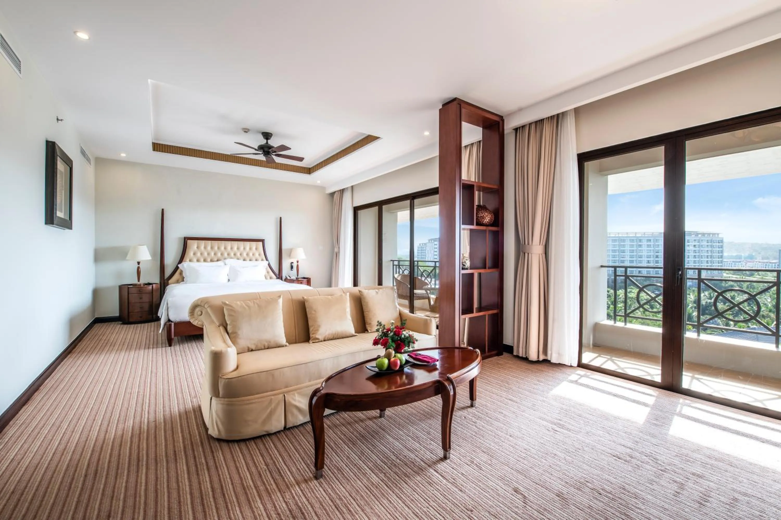 Photo of the whole room, Bed in Vinpearl Resort & Spa Phu Quoc