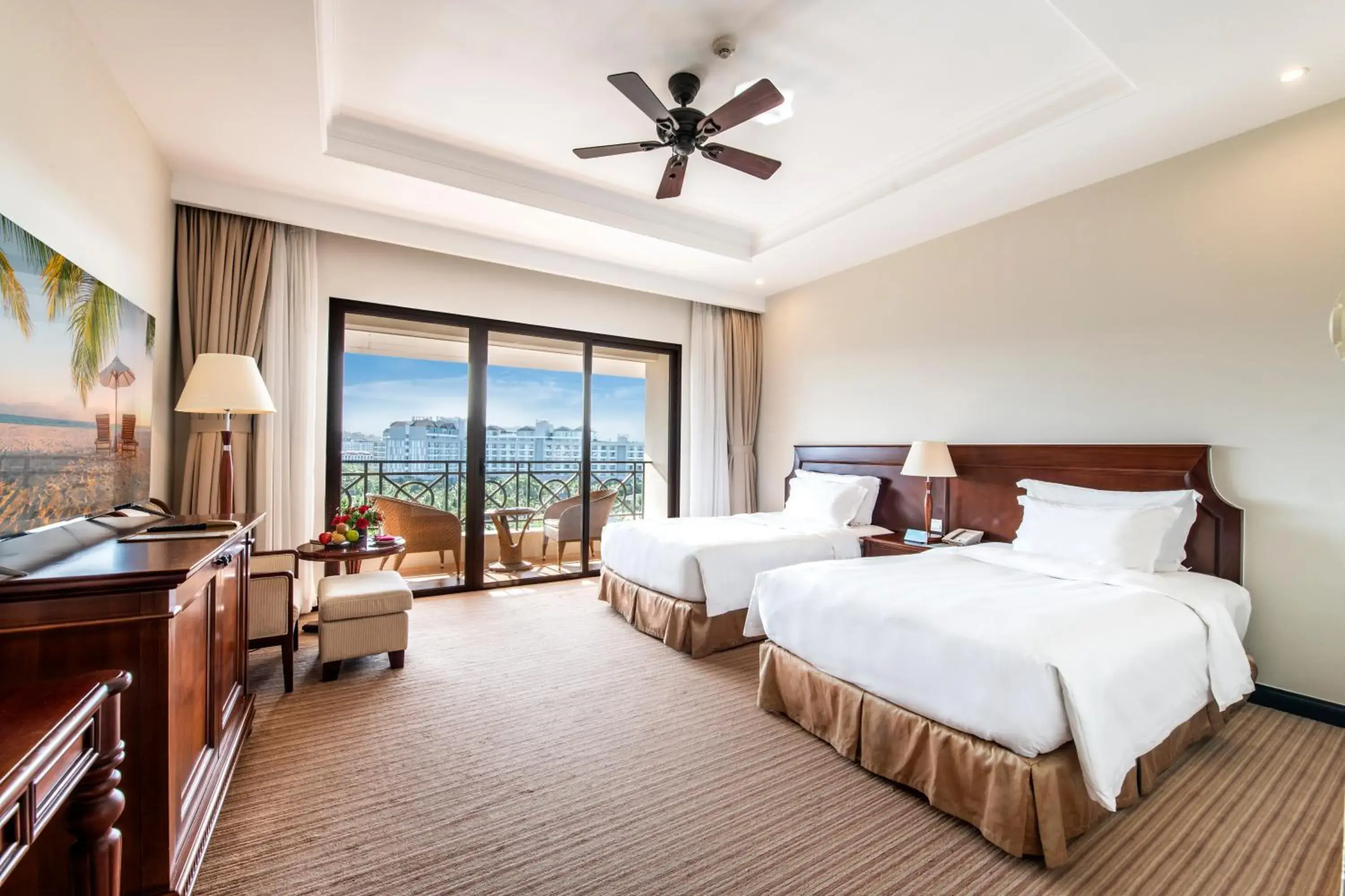 Bed in Vinpearl Resort & Spa Phu Quoc Bed in Vinpearl Resort & Spa Phu Quoc