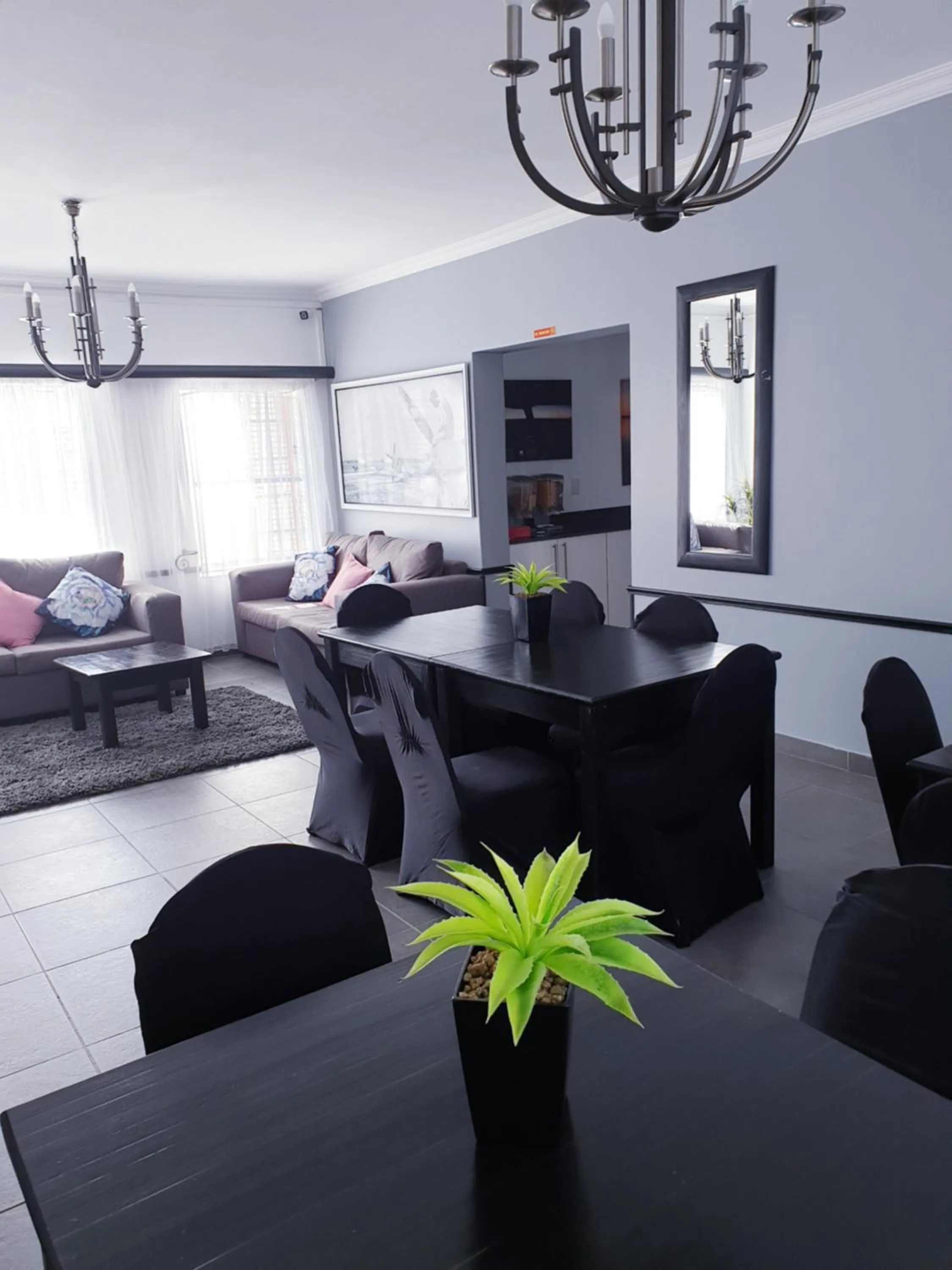 Hiflyerz Guest House