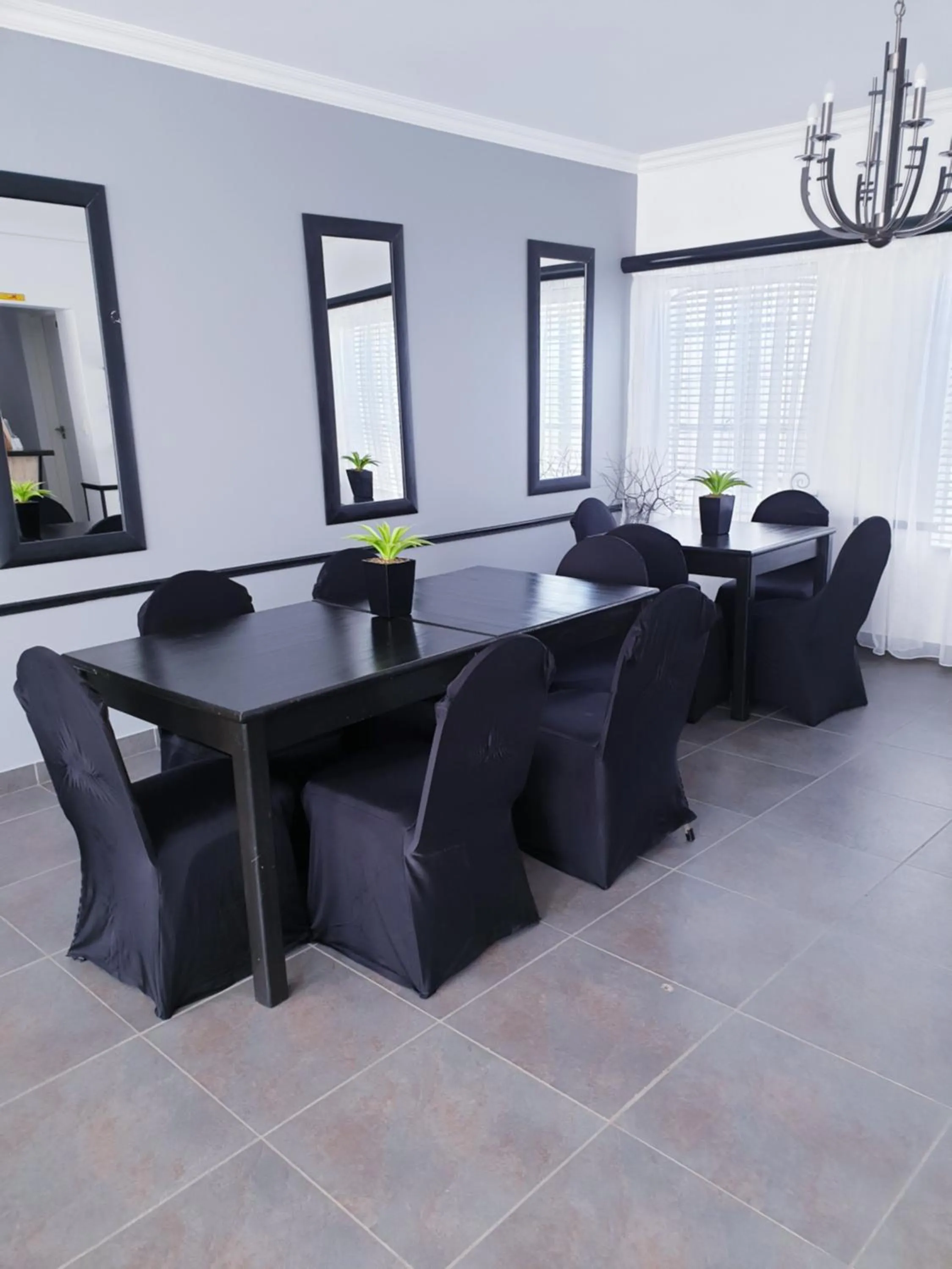 Hiflyerz Guest House