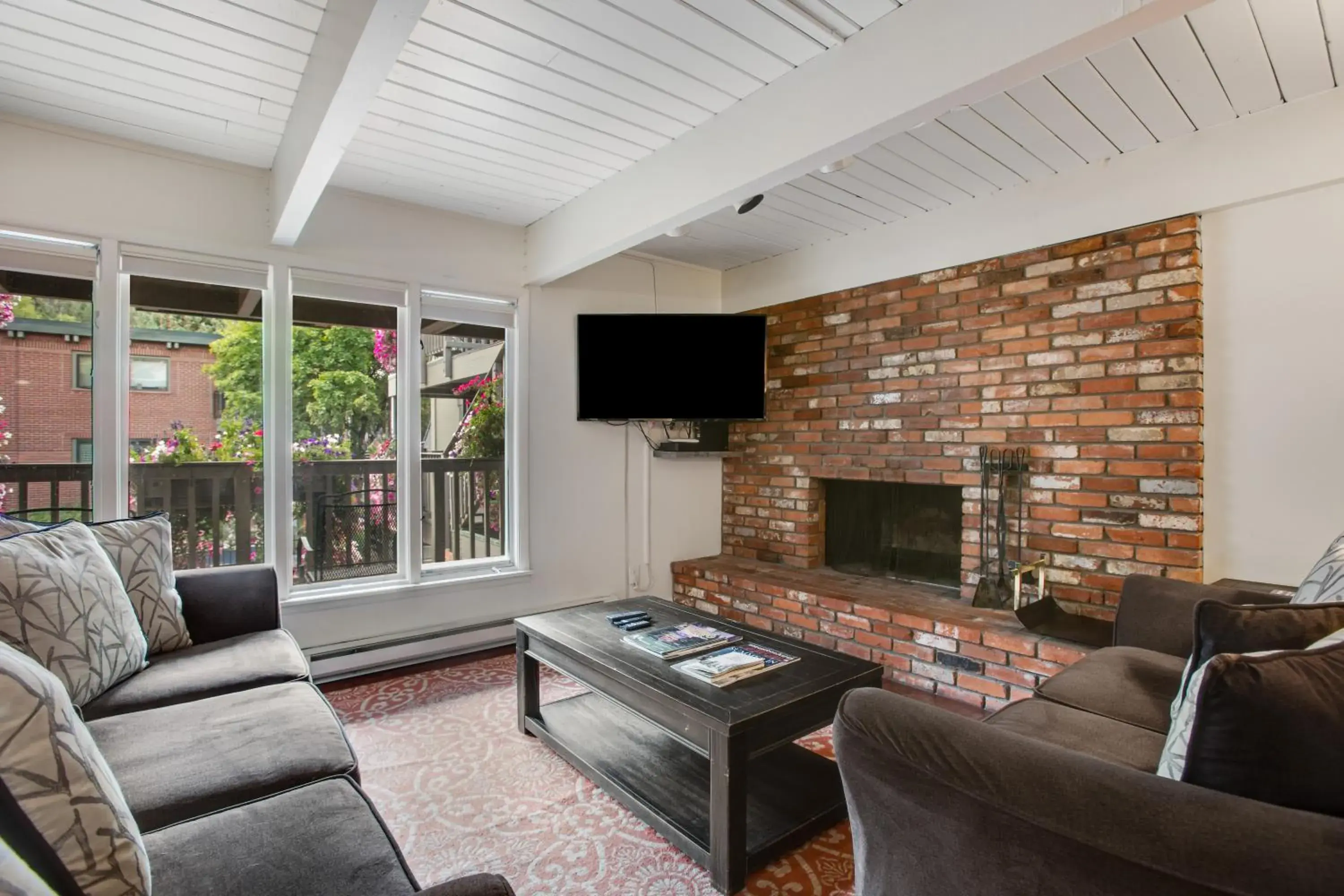 Chateau Chaumont by Snowmass Vacations Chateau Chaumont by Snowmass Vacations