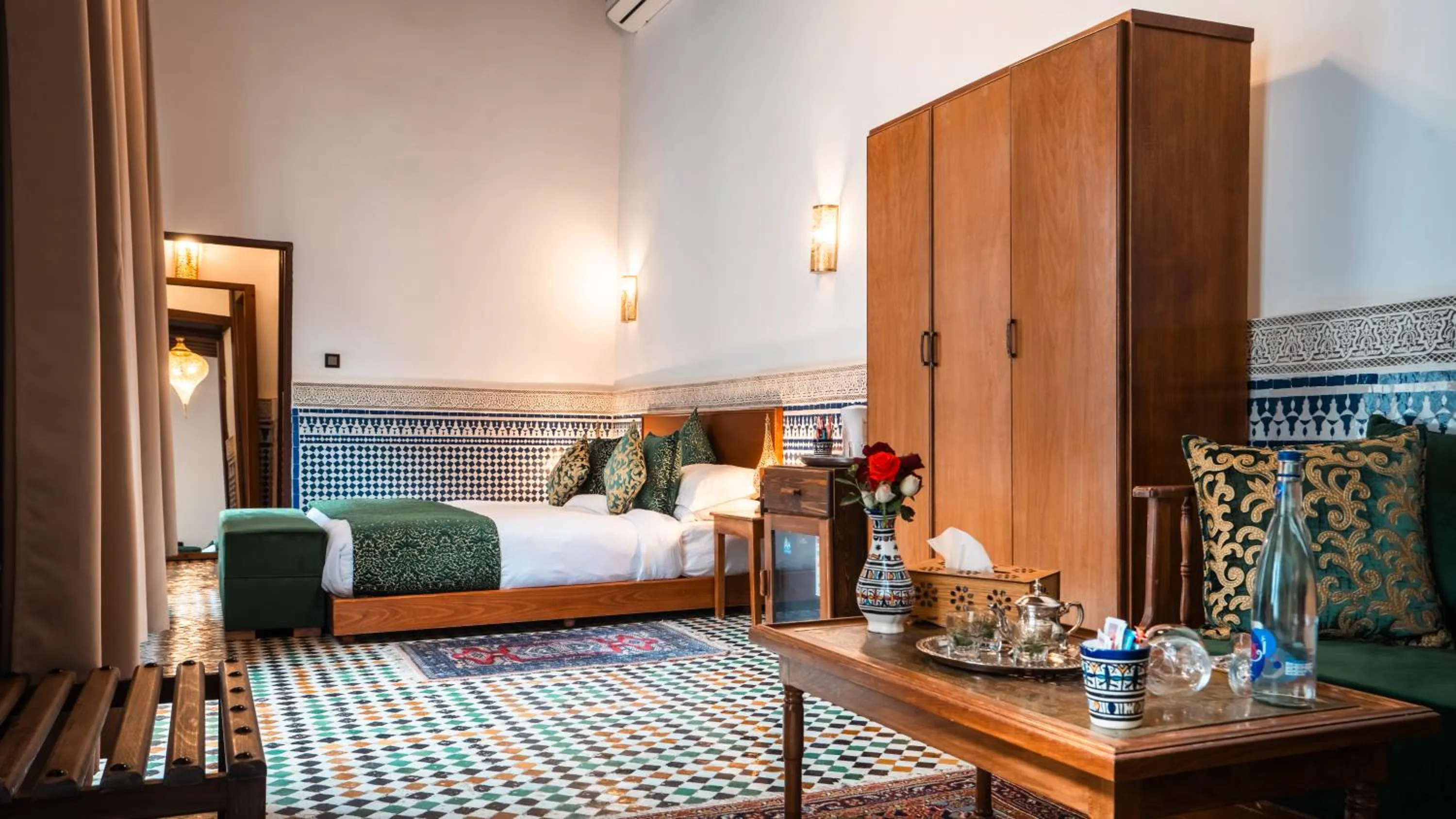 Photo of the whole room, Bed in Riad Fes Ziyat & Spa