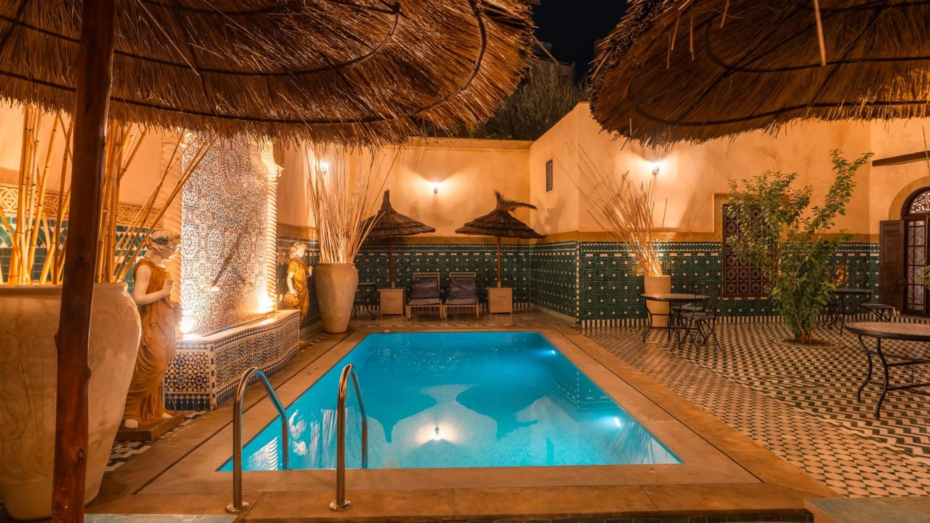 Restaurant/places to eat in Riad Fes Ziyat & Spa