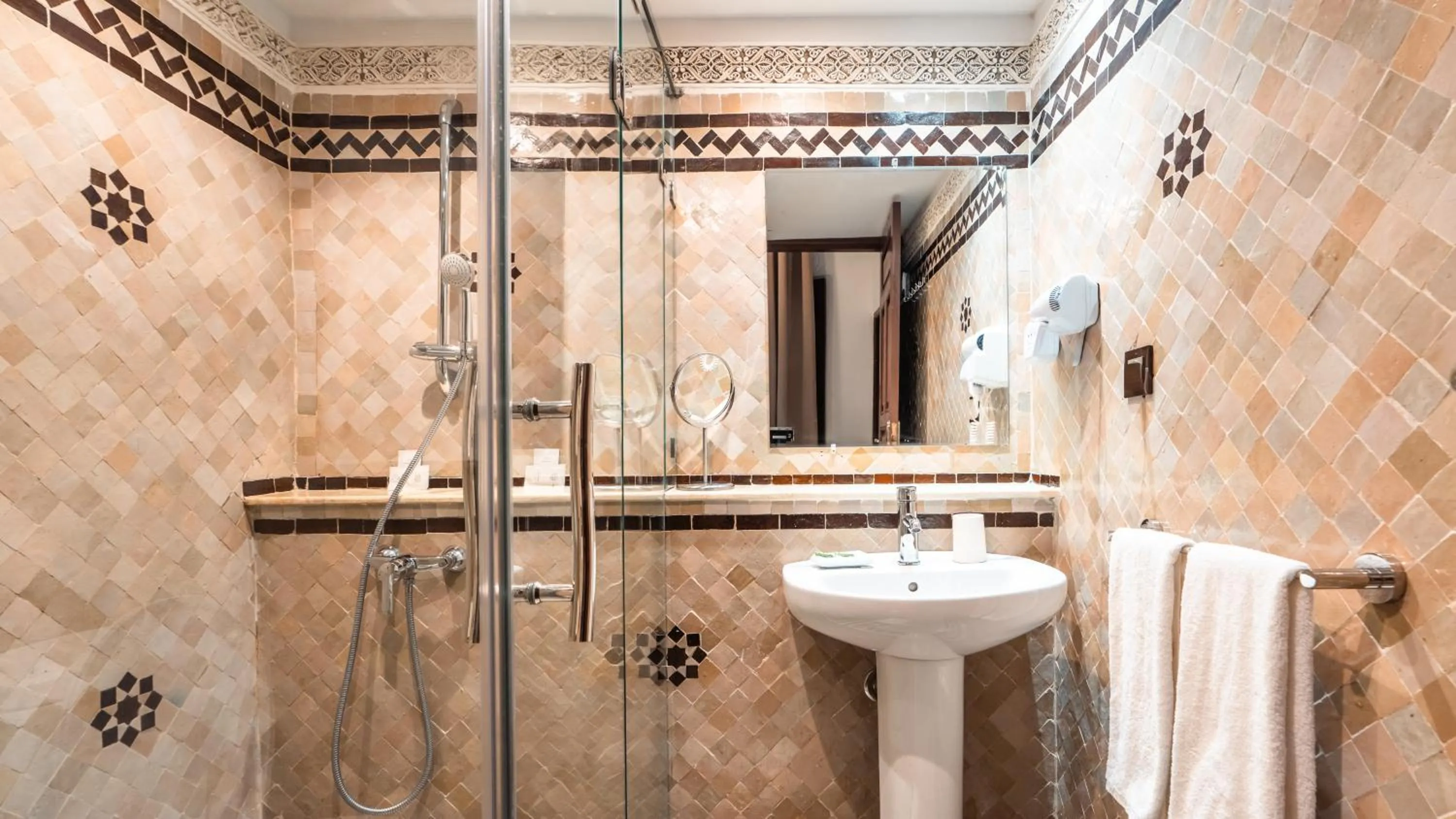 Bathroom in Riad Fes Ziyat & Spa