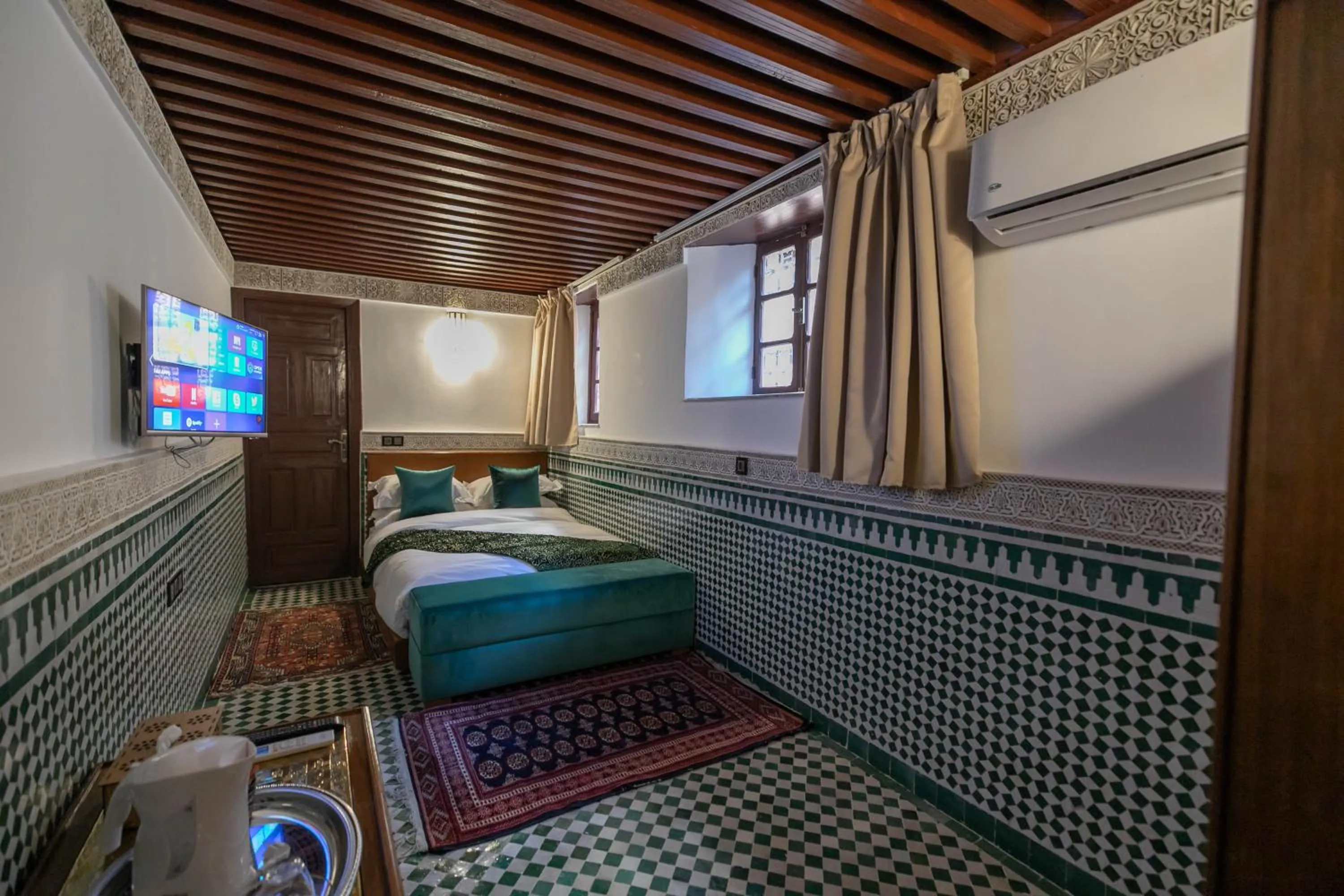 Photo of the whole room, Bed in Riad Fes Ziyat & Spa