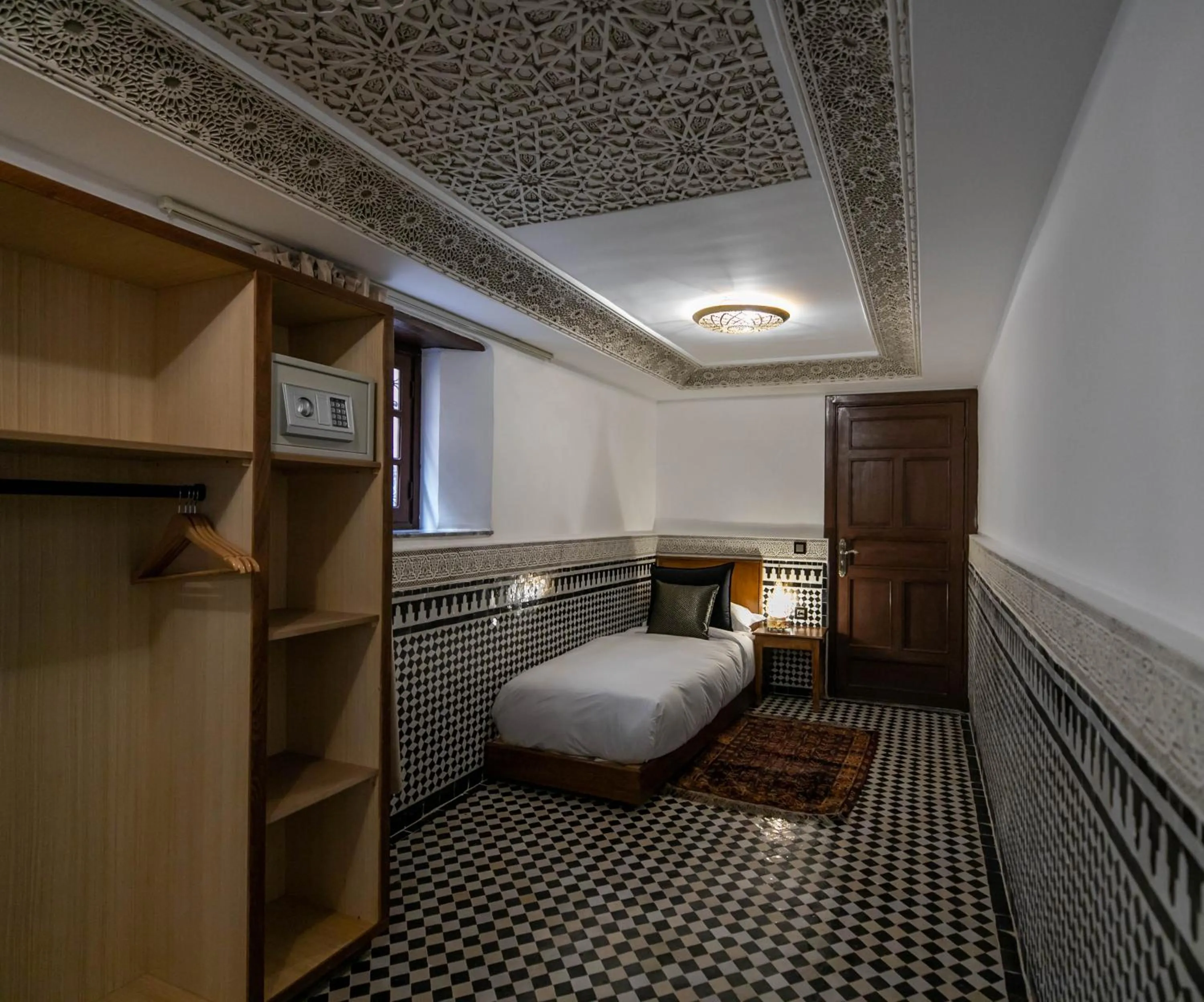 Bed in Riad Fes Ziyat & Spa