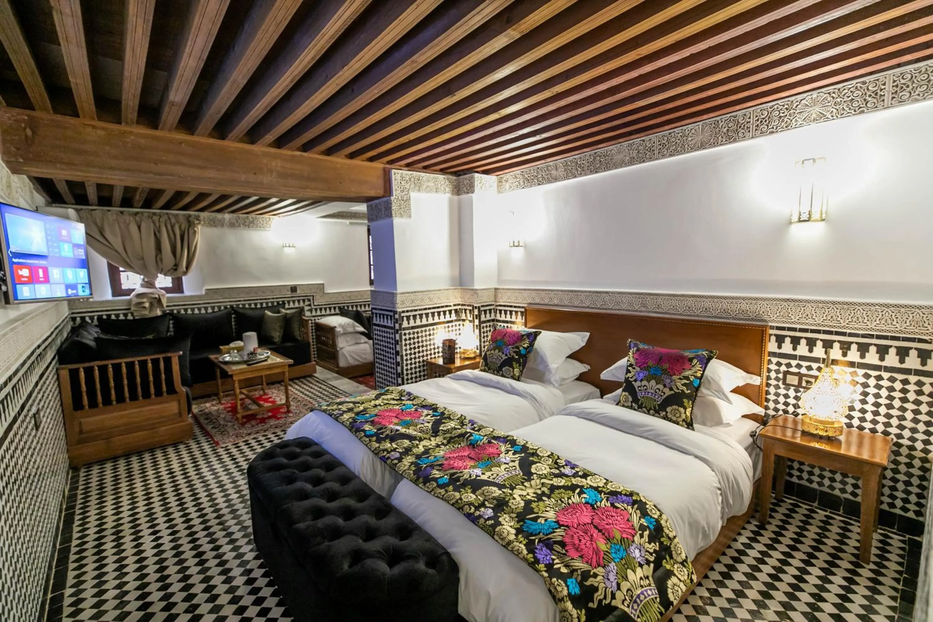 Bed in Riad Fes Ziyat & Spa