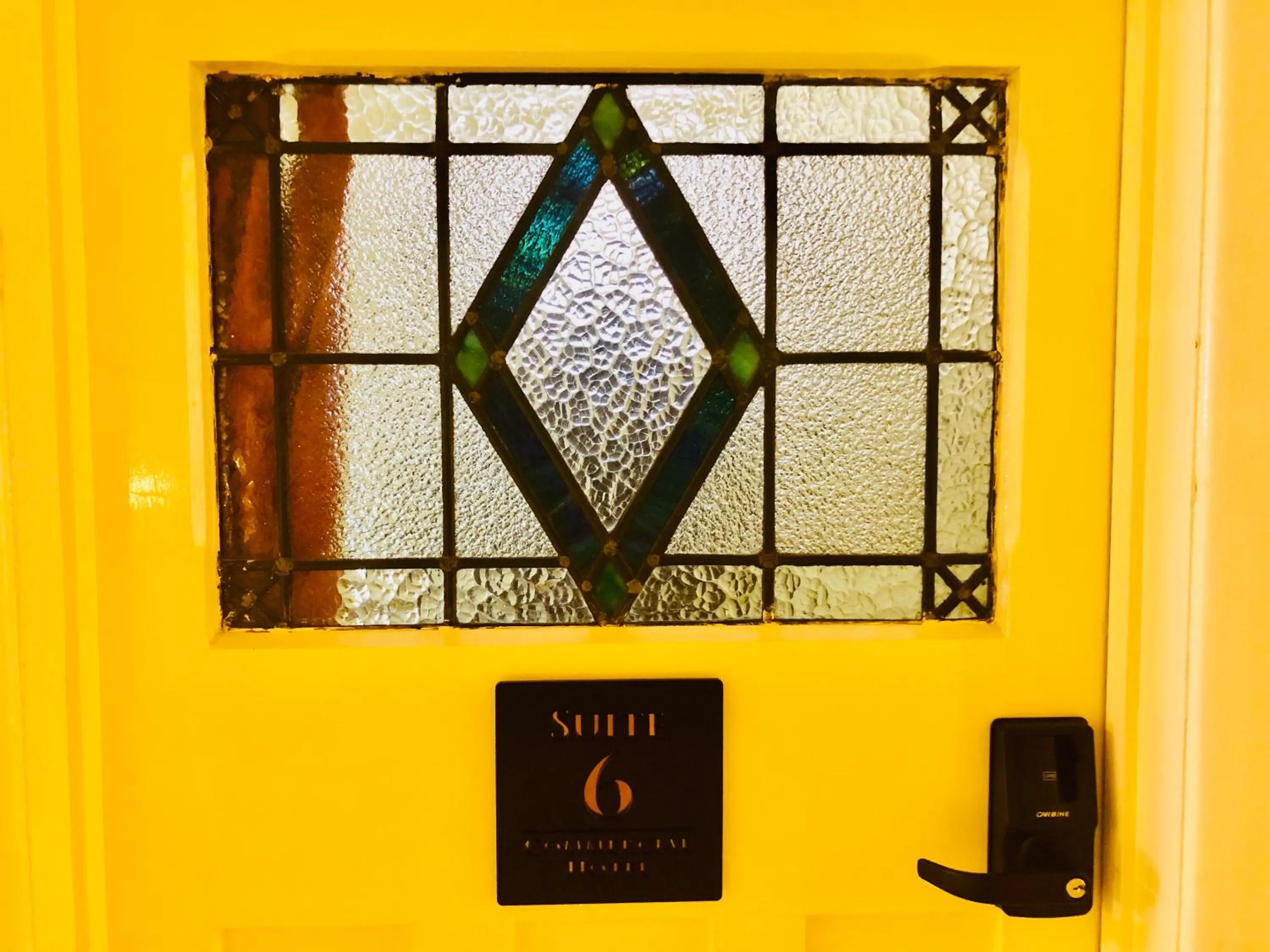 Property logo or sign in COMMERCIAL HOTEL KANIVA call to save dollars