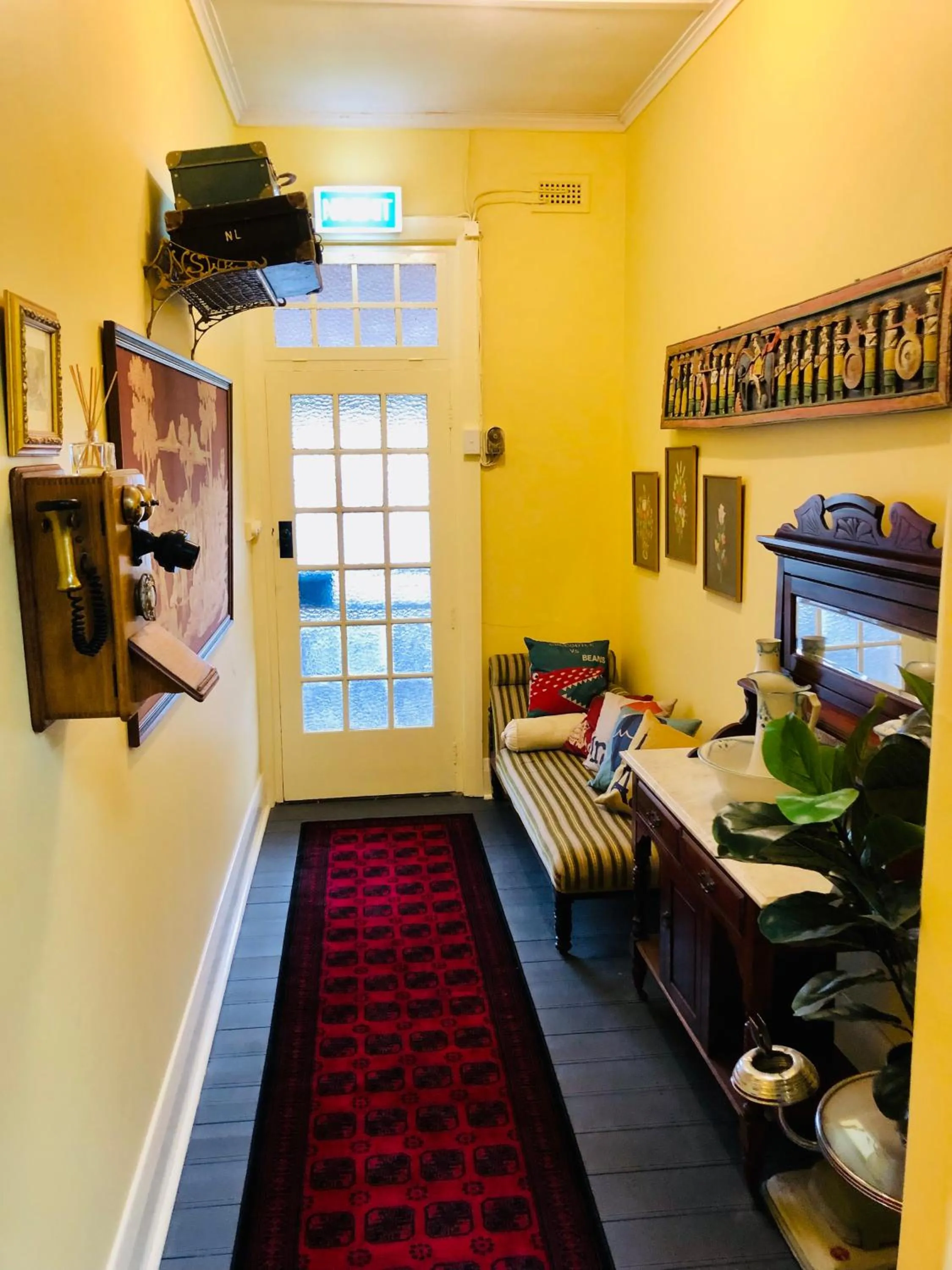 Balcony/Terrace, Bed in COMMERCIAL HOTEL KANIVA call to save dollars