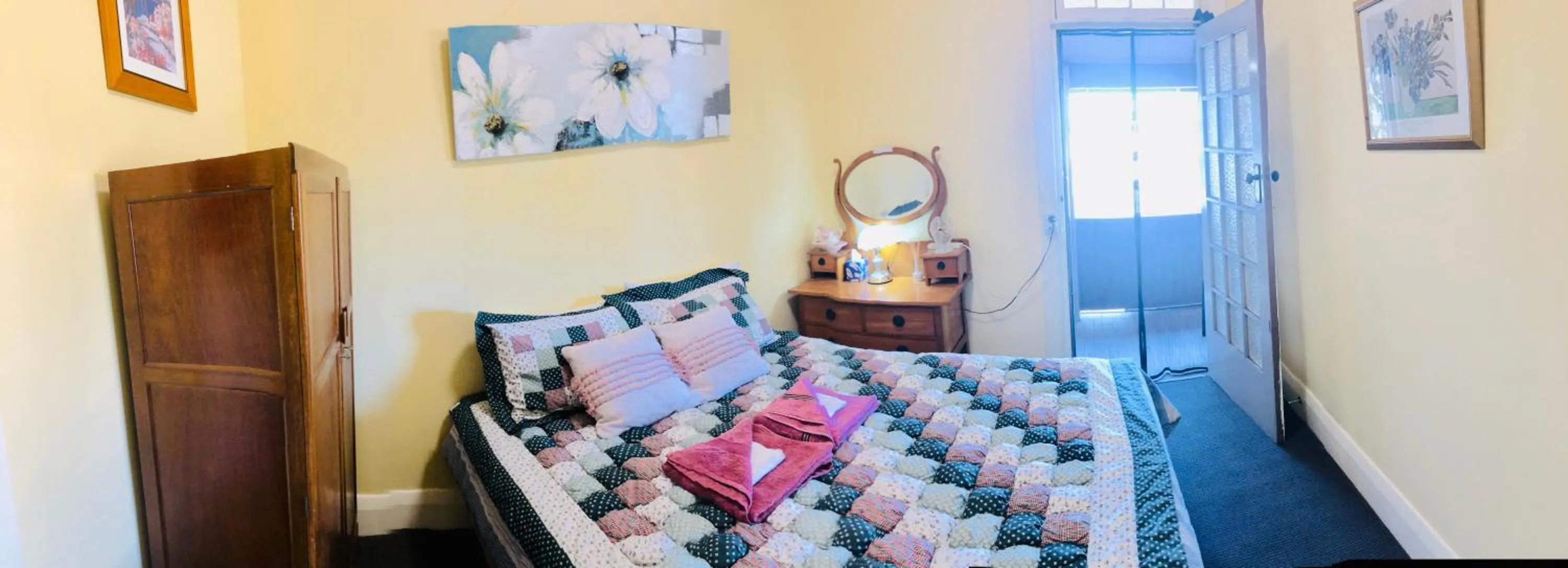 Bed in COMMERCIAL HOTEL KANIVA call to save dollars