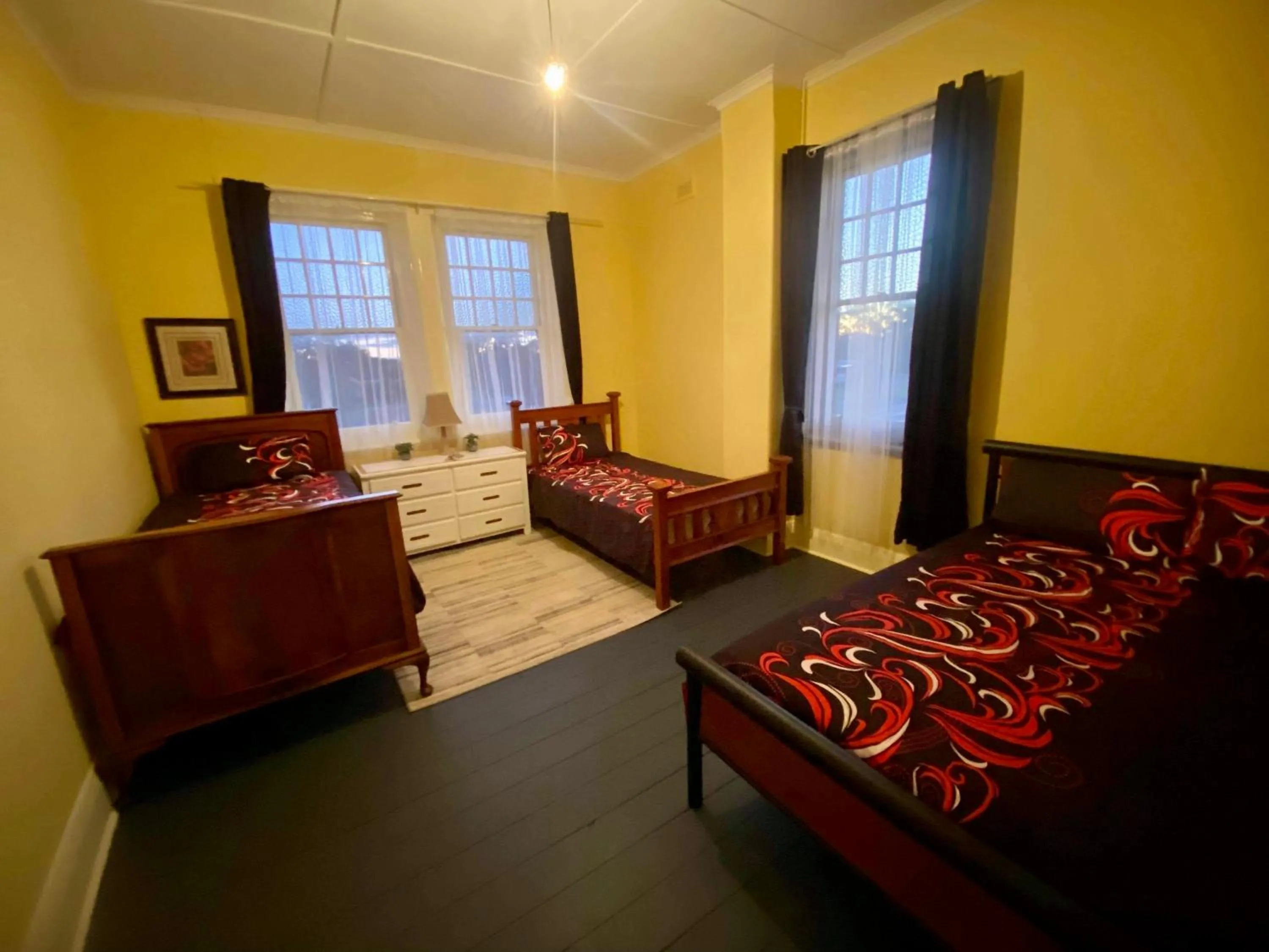 Bedroom, Bed in COMMERCIAL HOTEL KANIVA call to save dollars