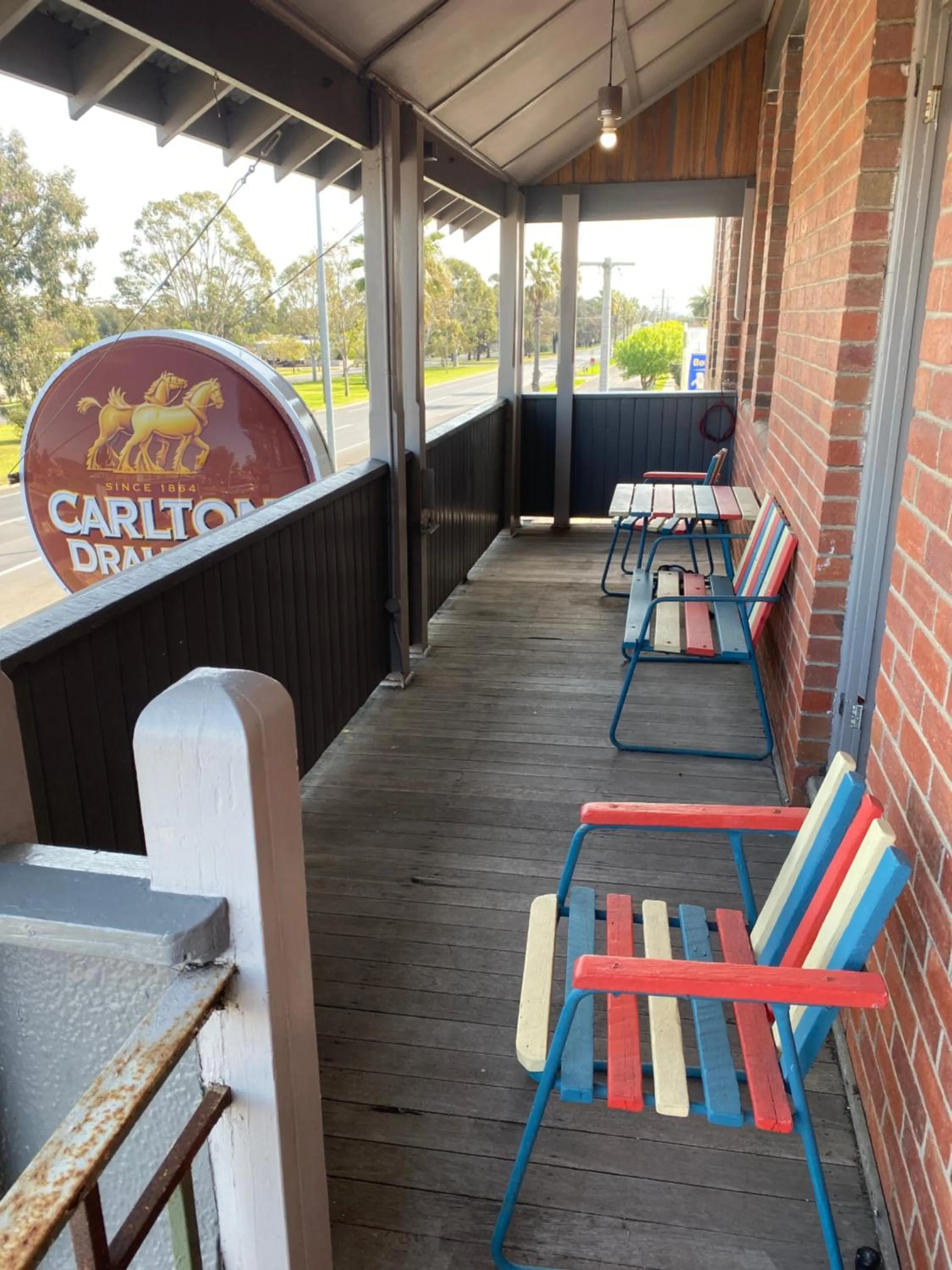 Patio in COMMERCIAL HOTEL KANIVA call to save dollars