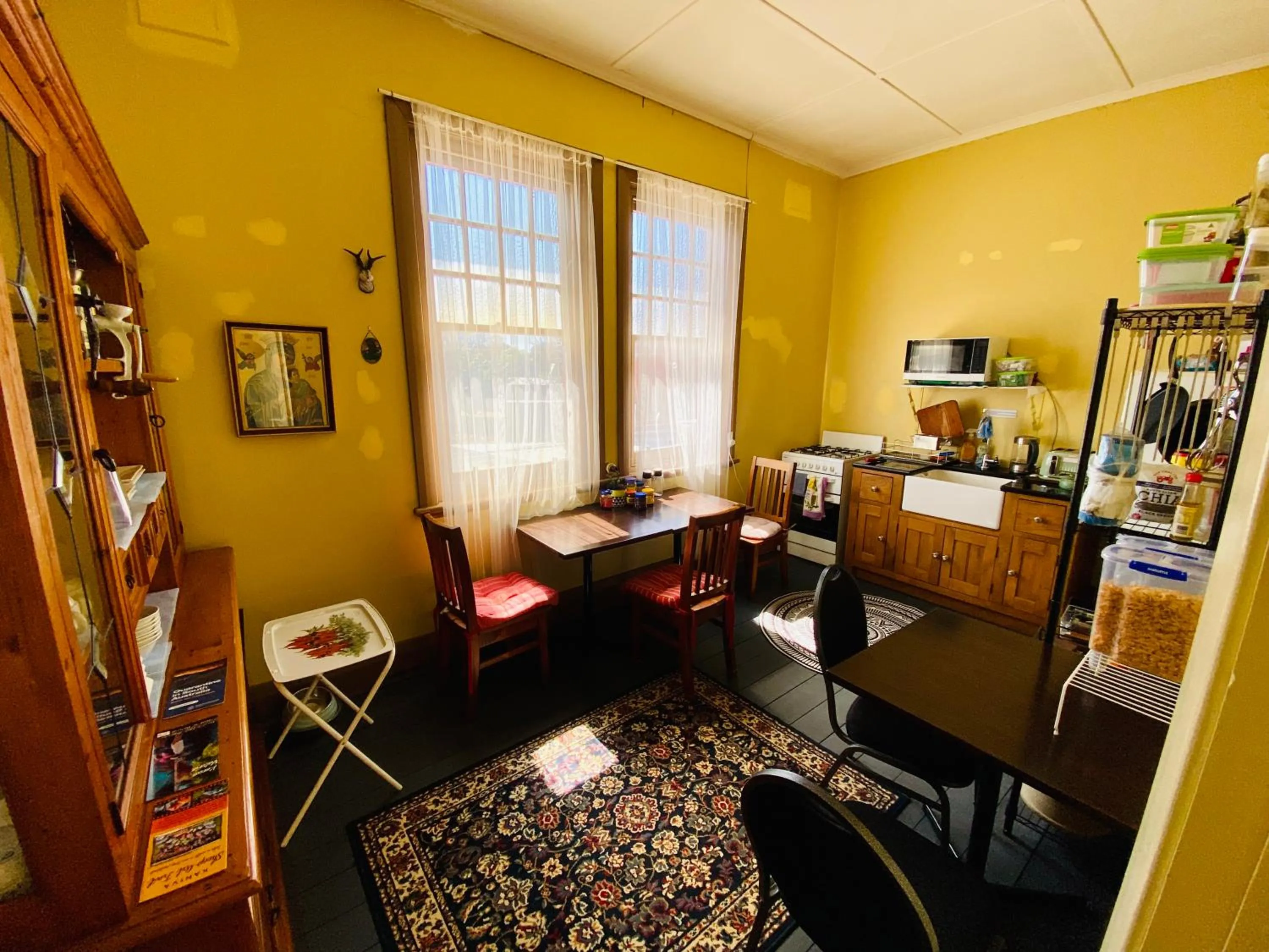 Coffee/tea facilities in COMMERCIAL HOTEL KANIVA call to save dollars