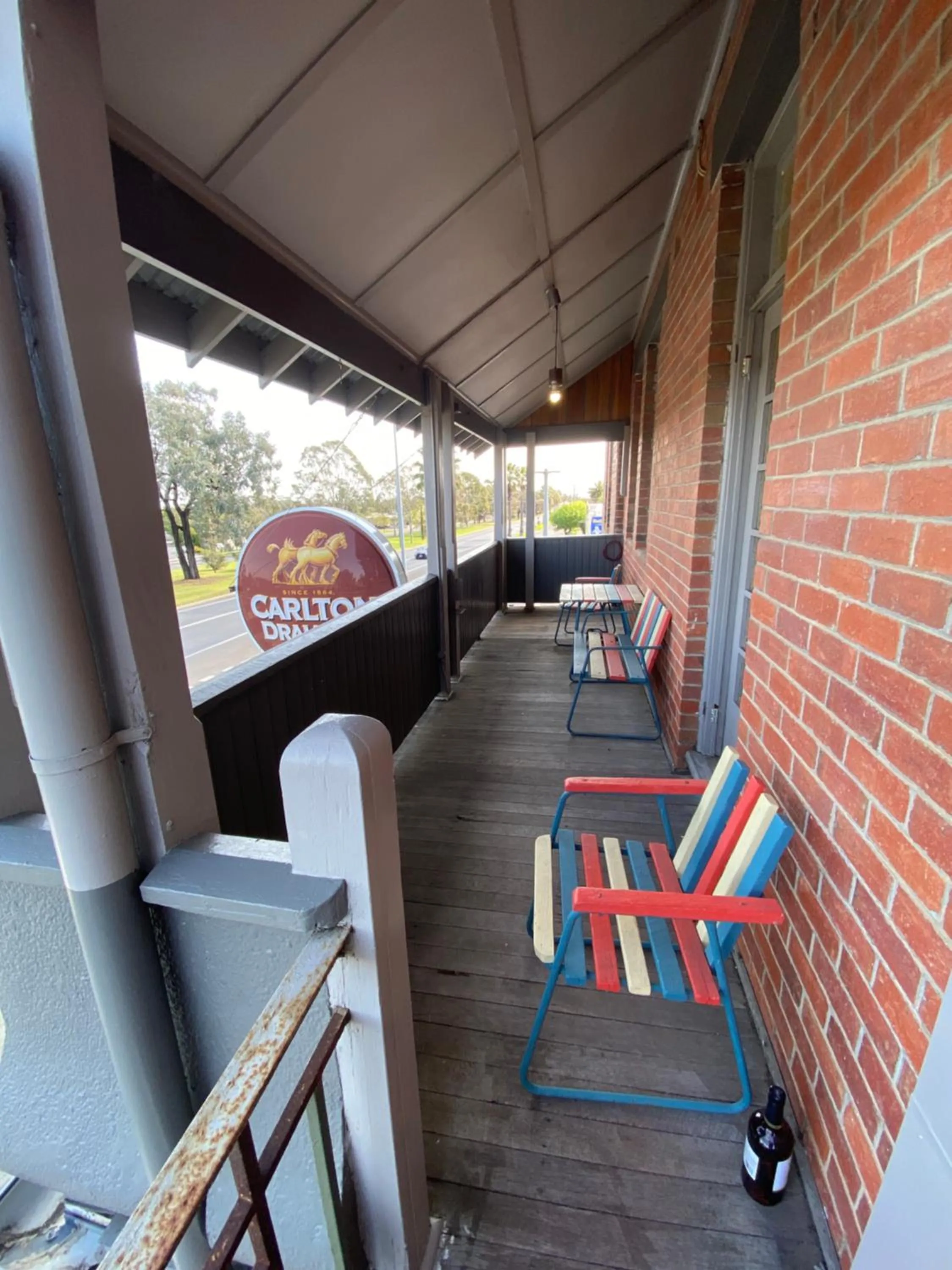 Patio in COMMERCIAL HOTEL KANIVA call to save dollars