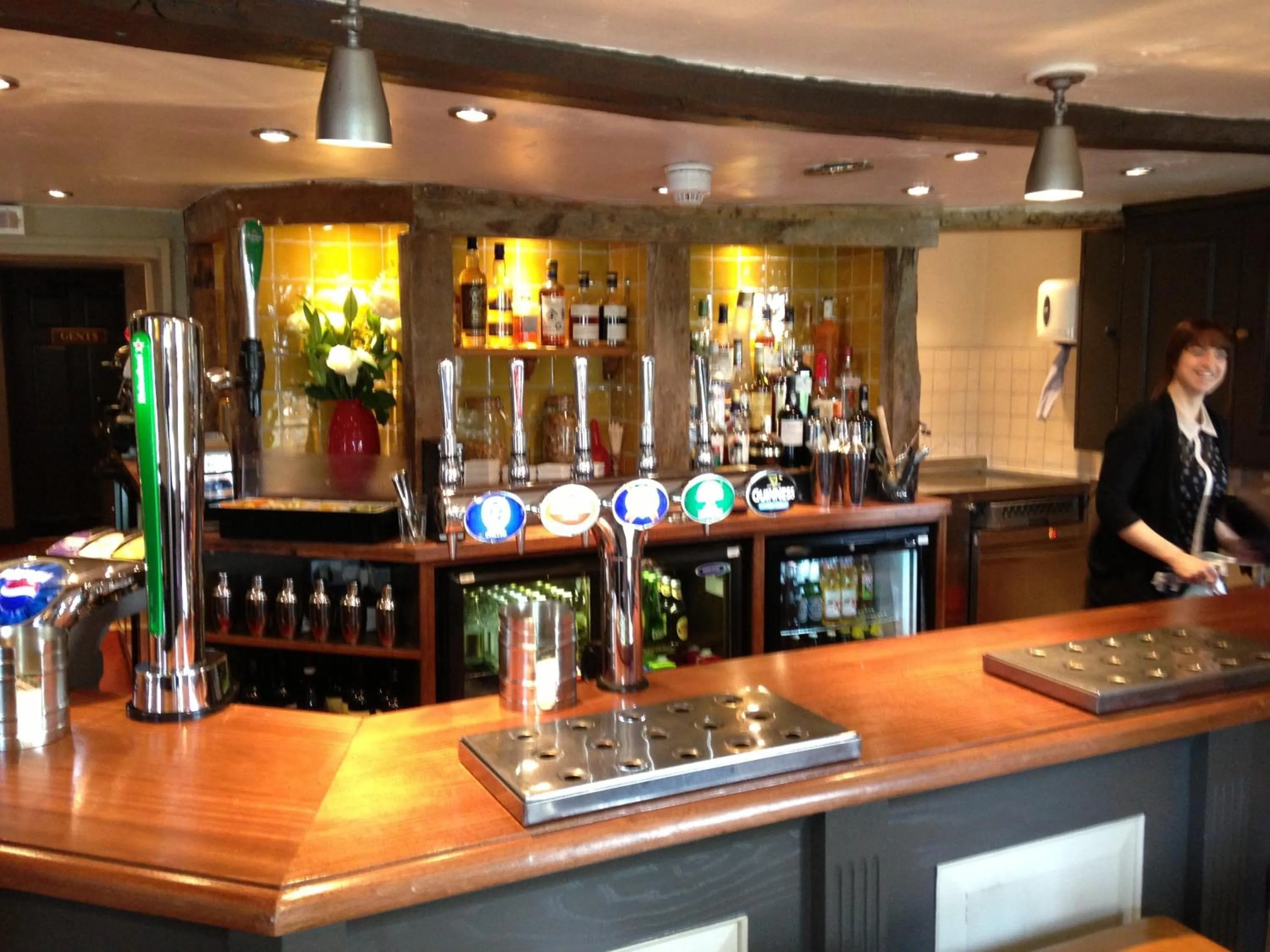 Drinks in The Crown Pub, Dining & Rooms