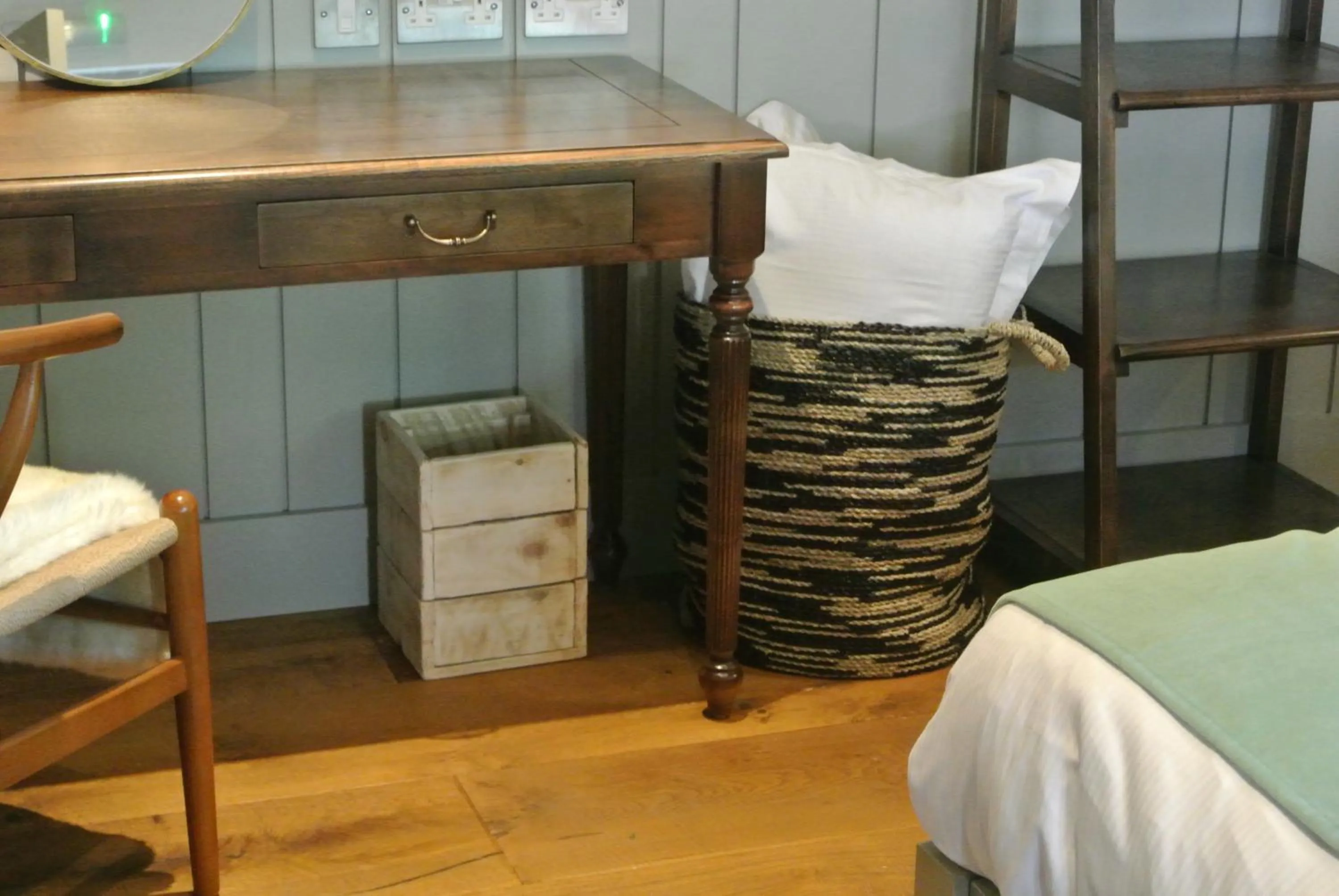 Bedroom, Bed in The Crown Pub, Dining & Rooms