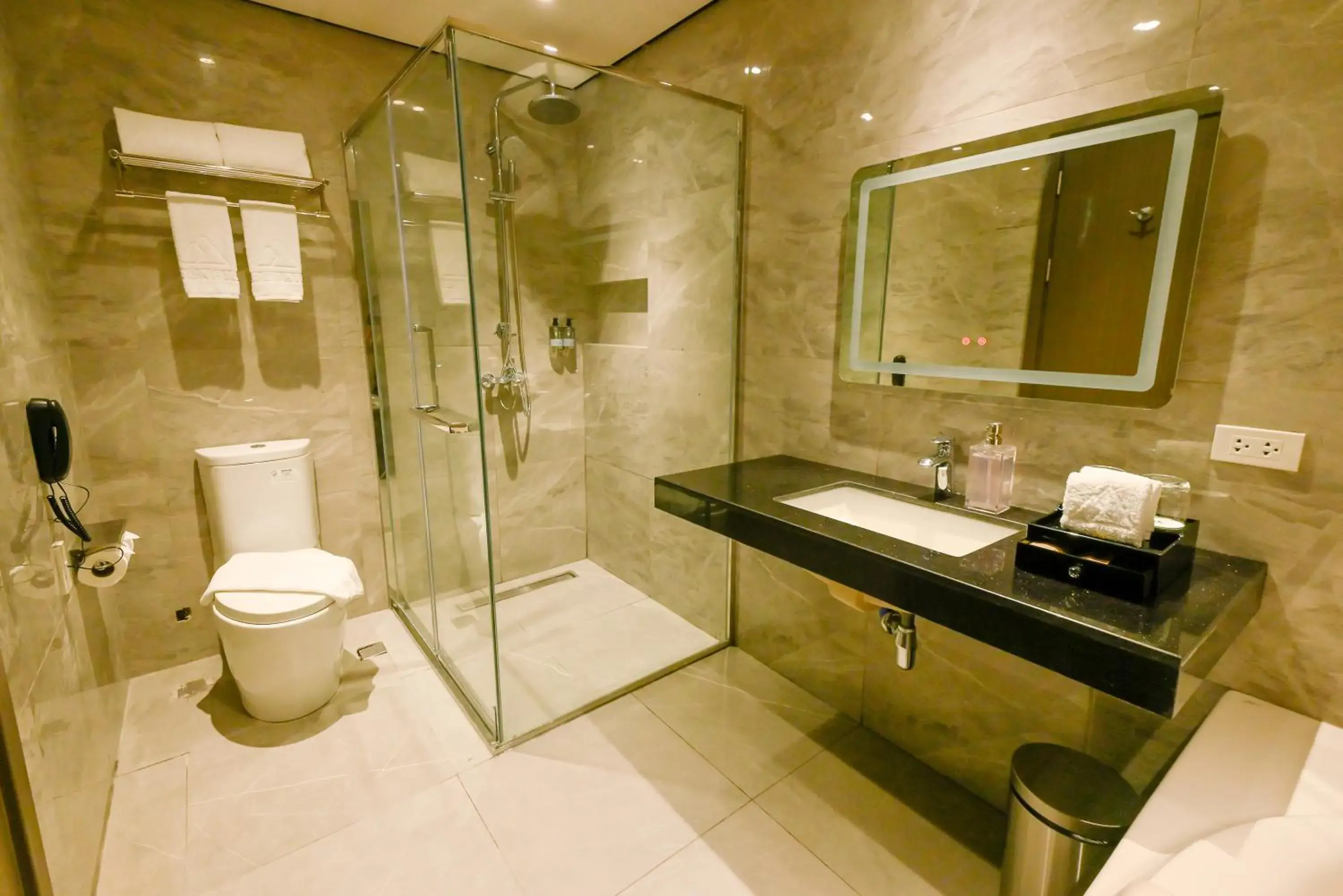 Bathroom in Ardenhills Suites Bathroom in Ardenhills Suites